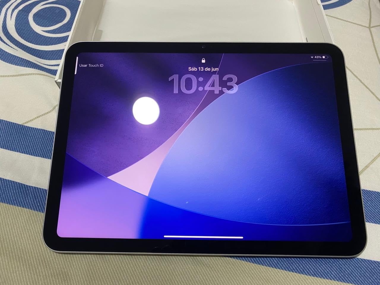 Apple iPad 11-inch: A16 chip, 11-inch Model, Liquid Retina Display, 128GB, Wi-Fi 6, 12MP Front/12MP Back Camera, Touch ID, All-Day Battery Life — Silver customer photo 1