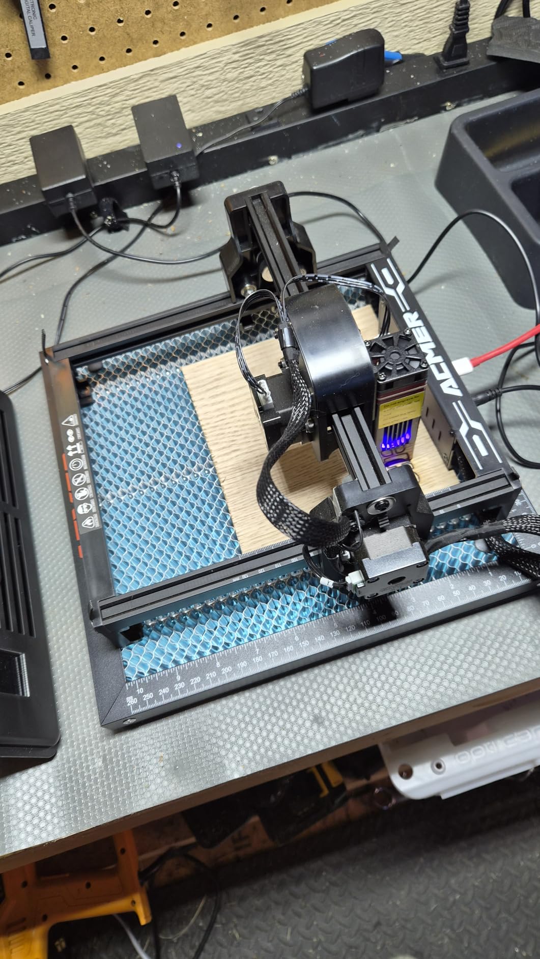ACMER Honeycomb Laser Bed with Aluminum Plate, 330x330mm Cutting Table customer photo 2