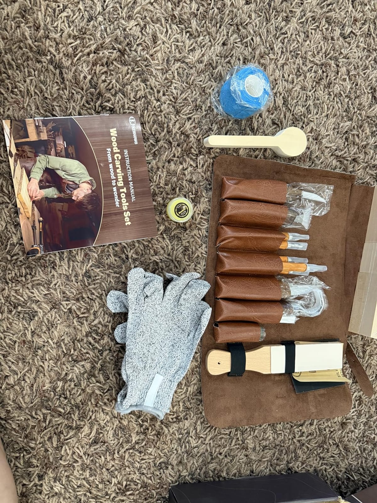 Wood Carving Kit, 32Pcs Wood Carving Tools with Storage Bag, Wood Whittling Knife Kit with 4pcs Templates & 11pcs Wood Carving Knives for Wood DIY Beginners customer photo 1