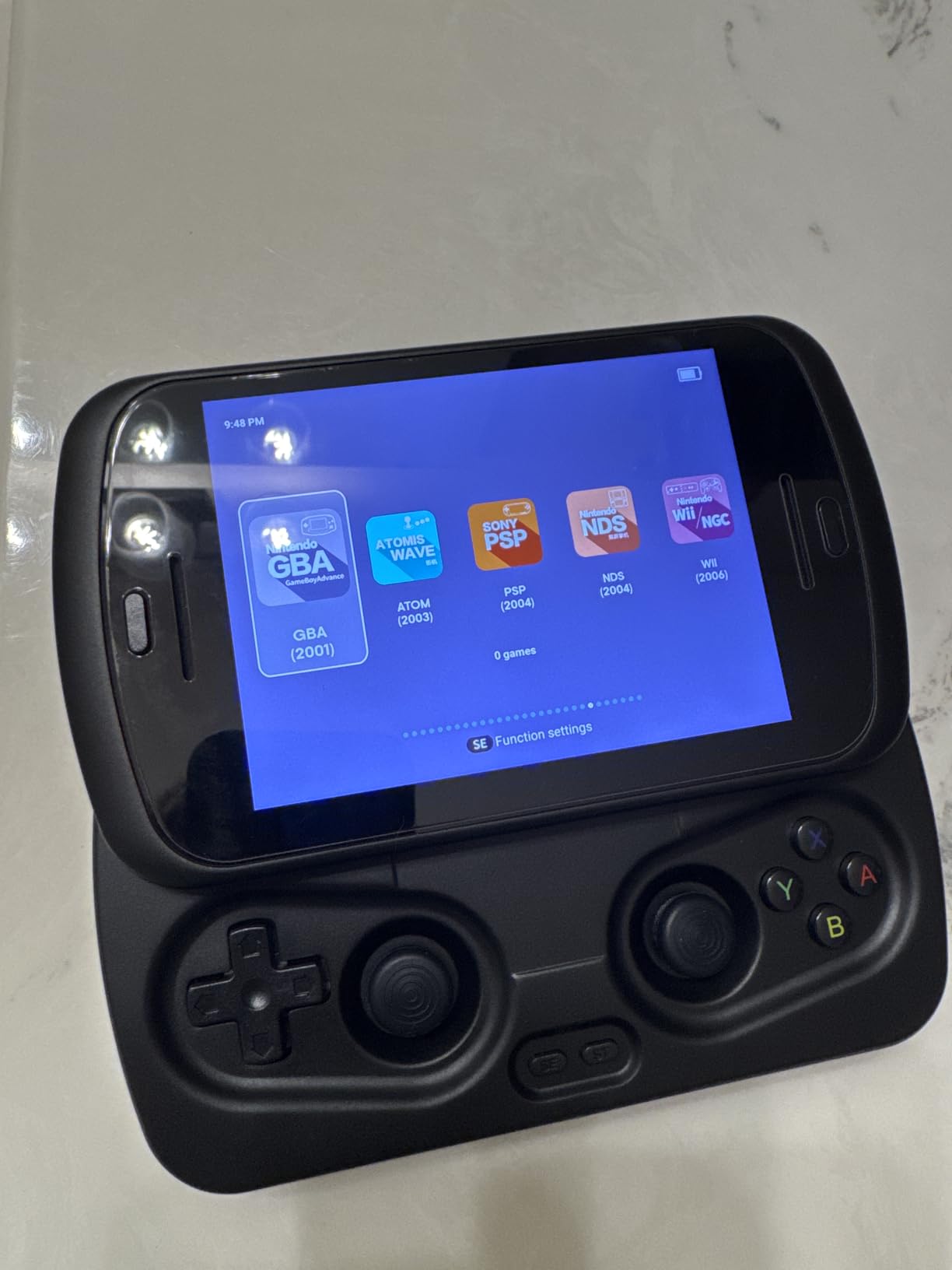 Anbernic RG Slide Retro Handheld Game Console , 4.7-inch LTPS in-Cell Screen Capacitive Joystick Android 13 System Support AI Assistant 5G WiFi Bluetooth 5.0 NO Game Card(Black) customer photo 2