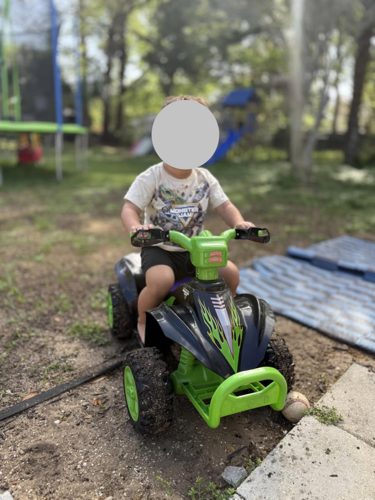 Hot Wheels - 6V Kids Ride-On ATV with Rechargeable Battery and Reverse customer photo 1