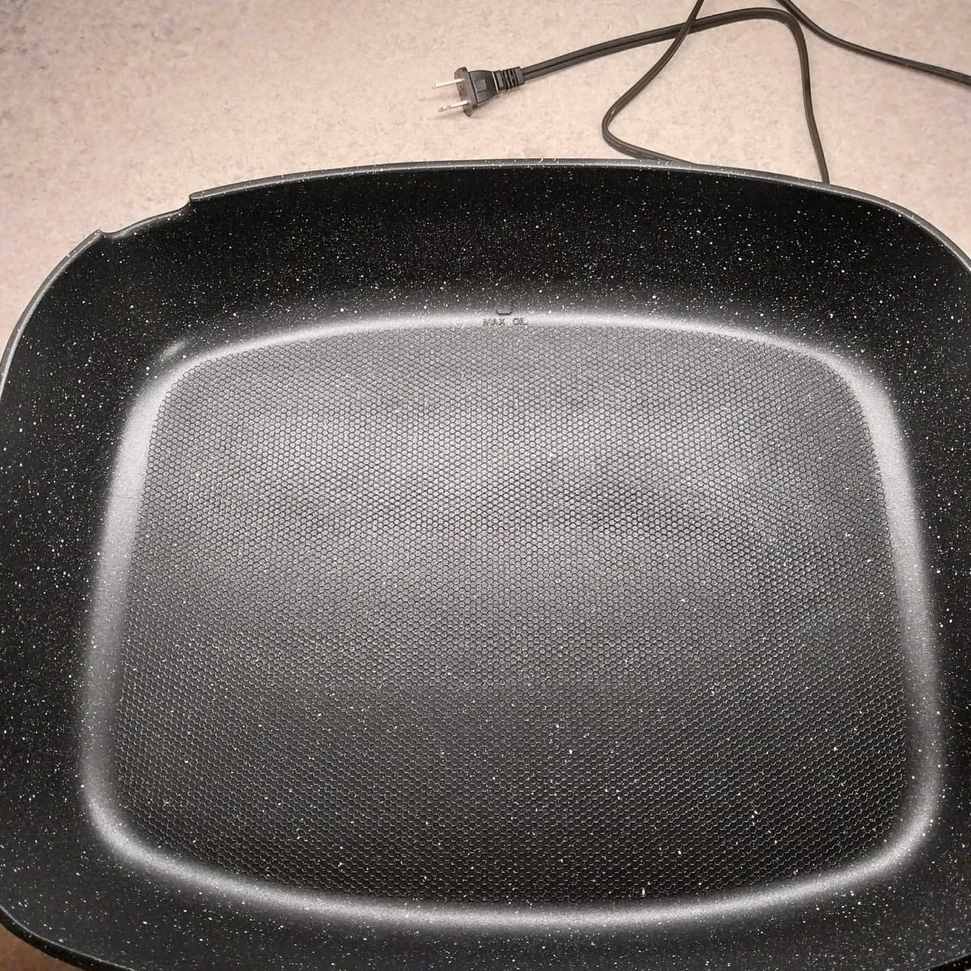 Elite Gourmet Ceralast Ceramic Electric Skillet, 12.5Qt, Black/Gray | Xtra-Deep 4
