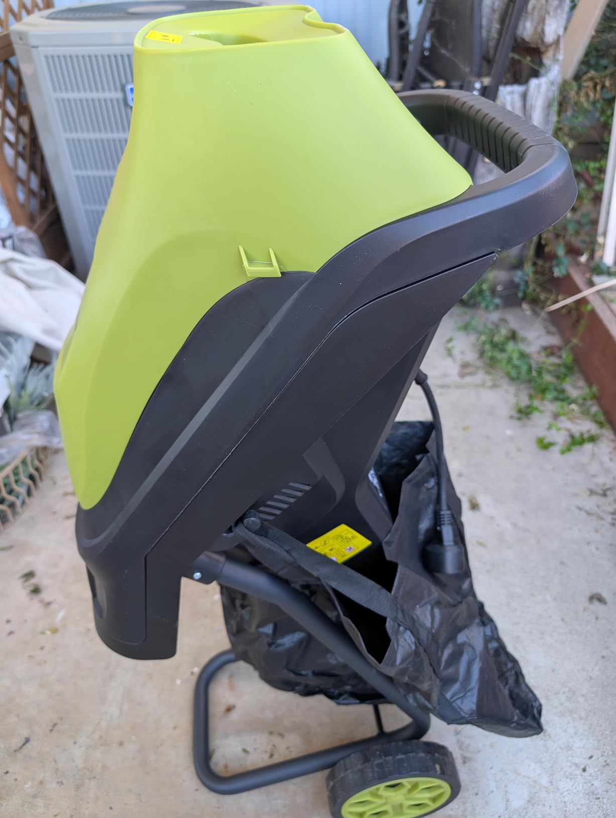Wood Chipper 15-Amp 1.57