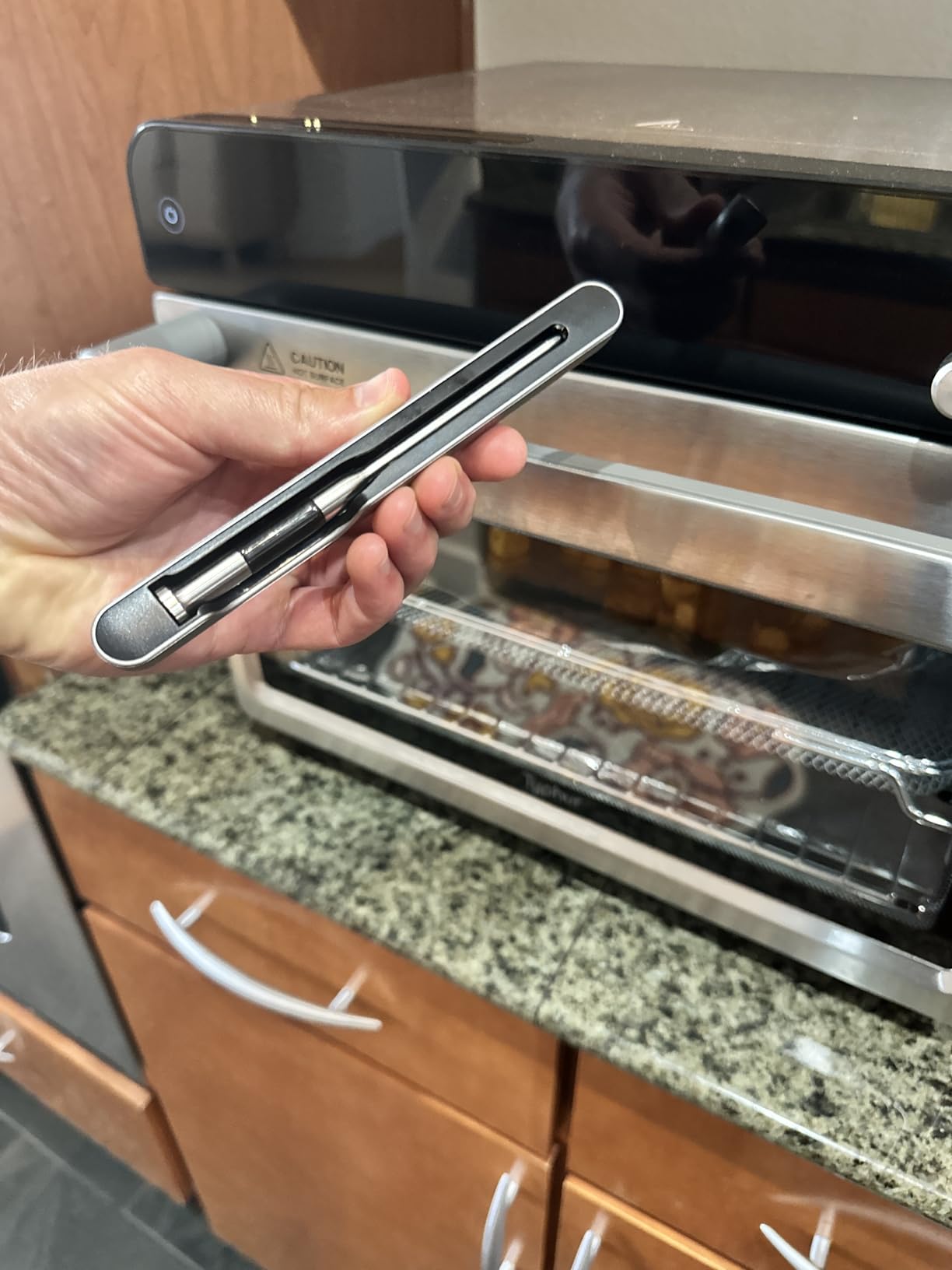 Typhur Sync Air Fryer Oven with Wireless Meat Thermometer Probe, AI Recipes customer photo 2