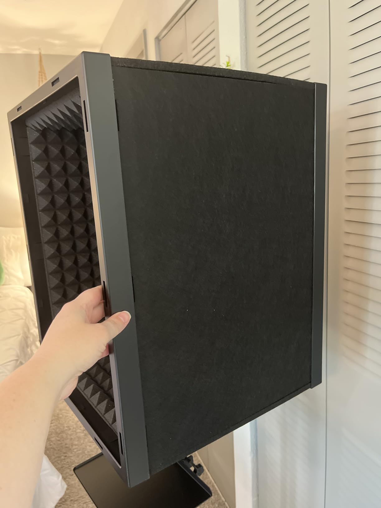 TONOR Microphone Isolation Shield for Studio with Tripod Stand, Vocal Booth customer photo 2