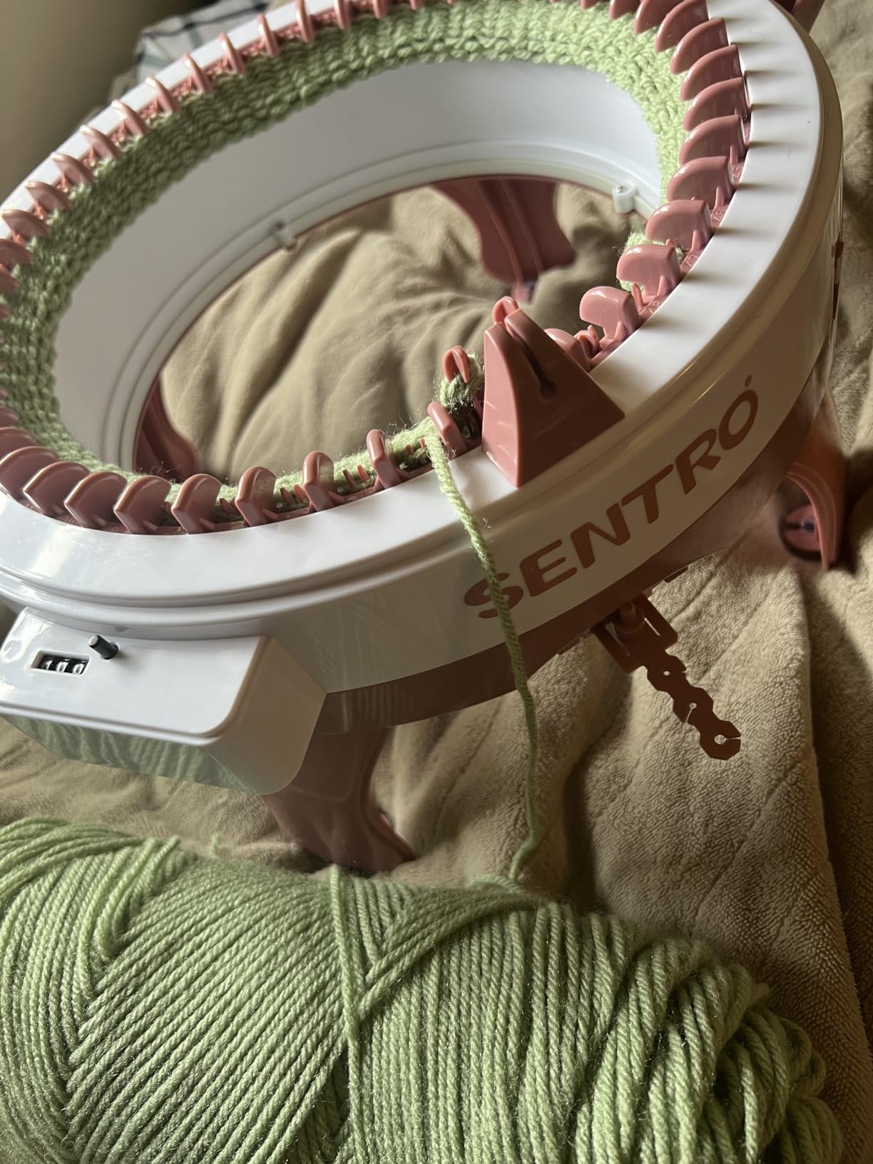 SENTRO 22 Needles Knitting Machine with Electric Adapter, Knitting Board Rotating Double Loom with Crank Handle Adapter Hex Steel Bit for Automatic Knit customer photo 2