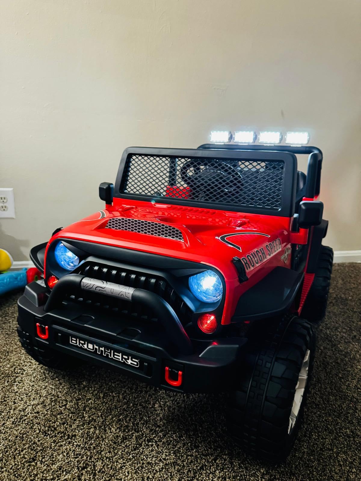LIGIANT 2 Seater Ride On Car, 24V 4WD Kids Electric Car customer photo 1