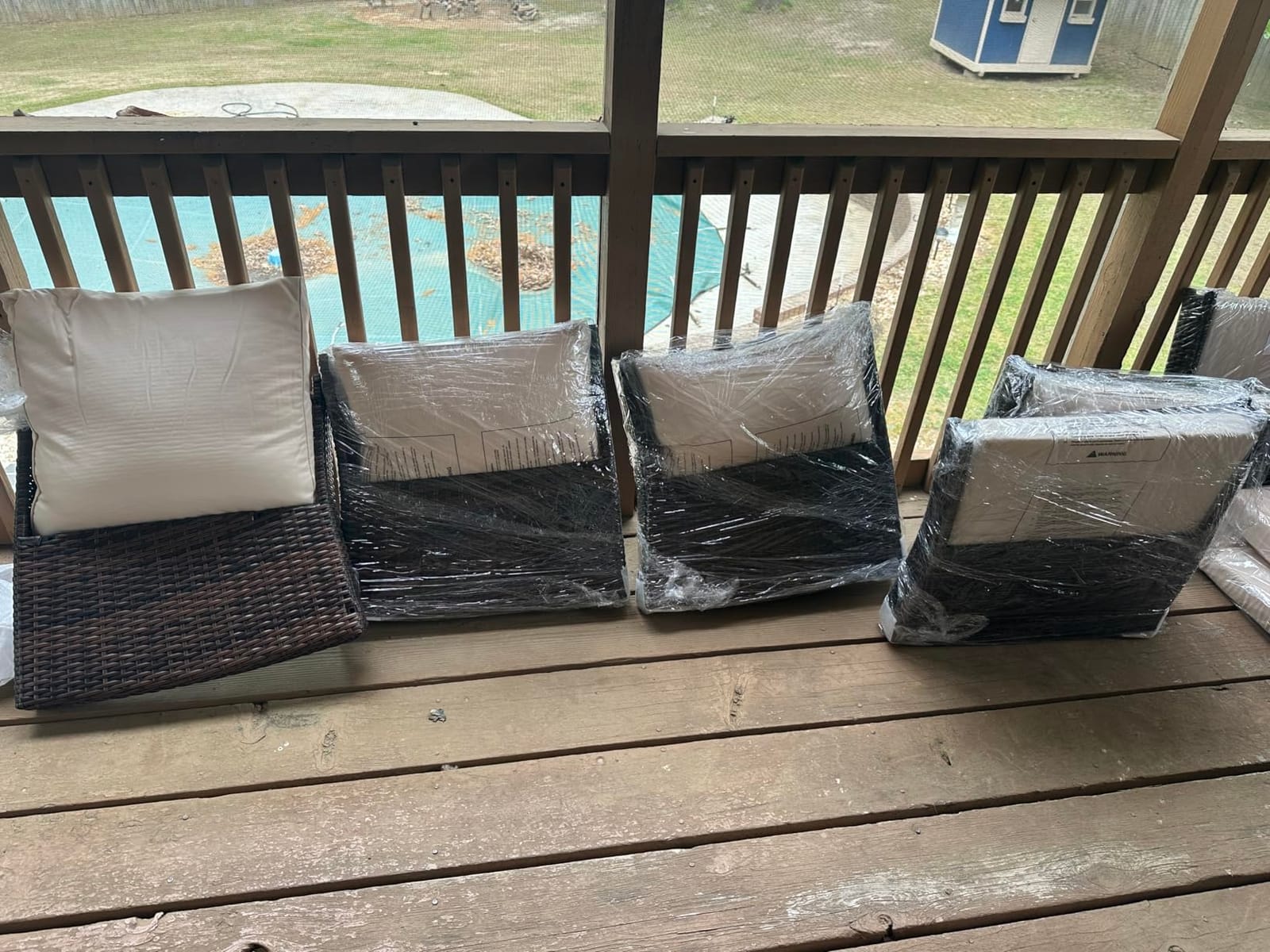 Wisteria Lane 4 Piece Outdoor Wicker Patio Furniture Set for All Weather customer photo 2