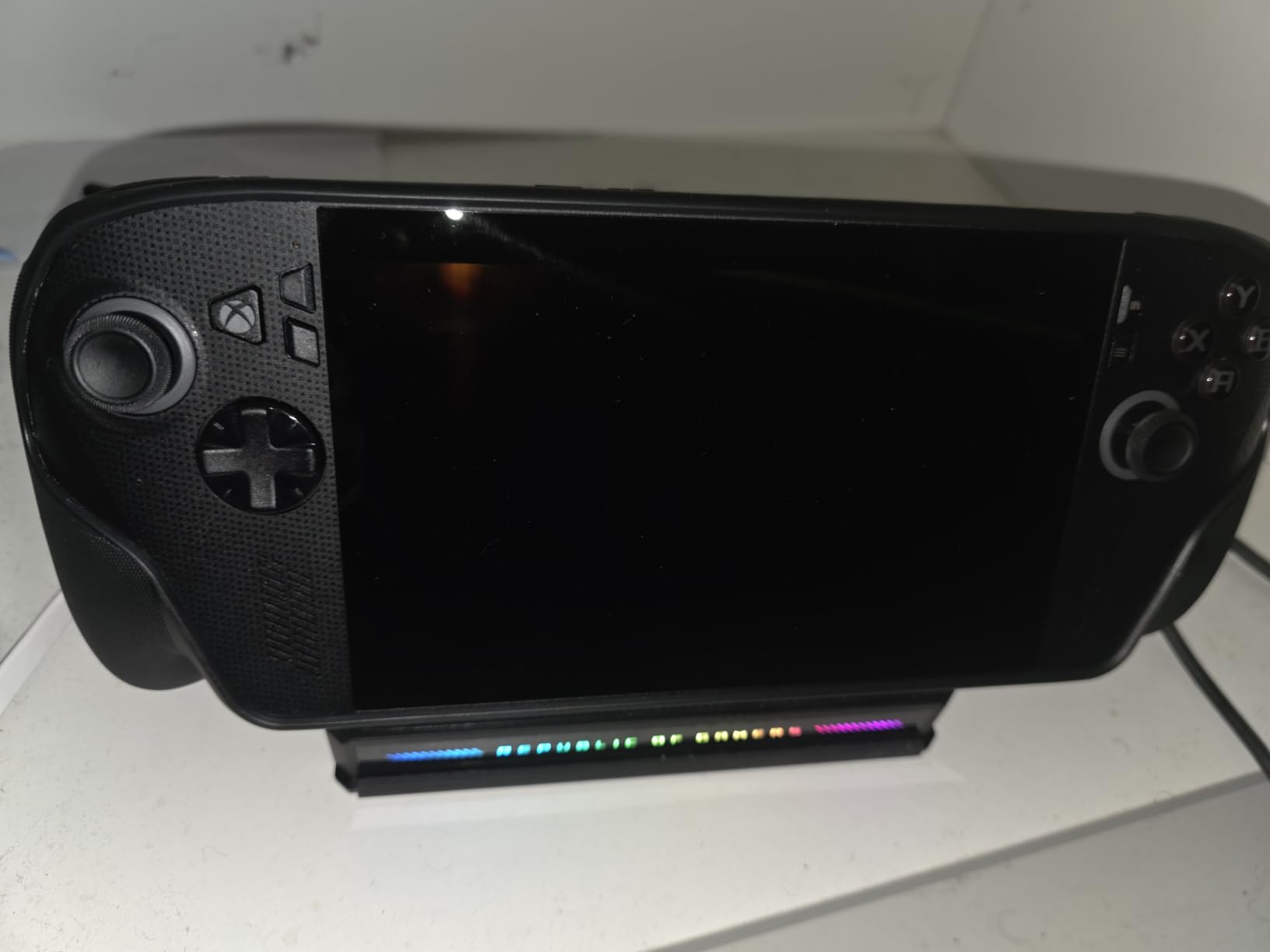ASUS ROG Xbox Ally X Gaming Handheld, 7” FHD 120Hz, AMD Ryzen AI Z2 Extreme, 24 GB LPDDR5, 1TB SSD, Win 11, Long Battery Life 22.3 Hours, Portable Weight, Black (Japan Version) customer photo 1