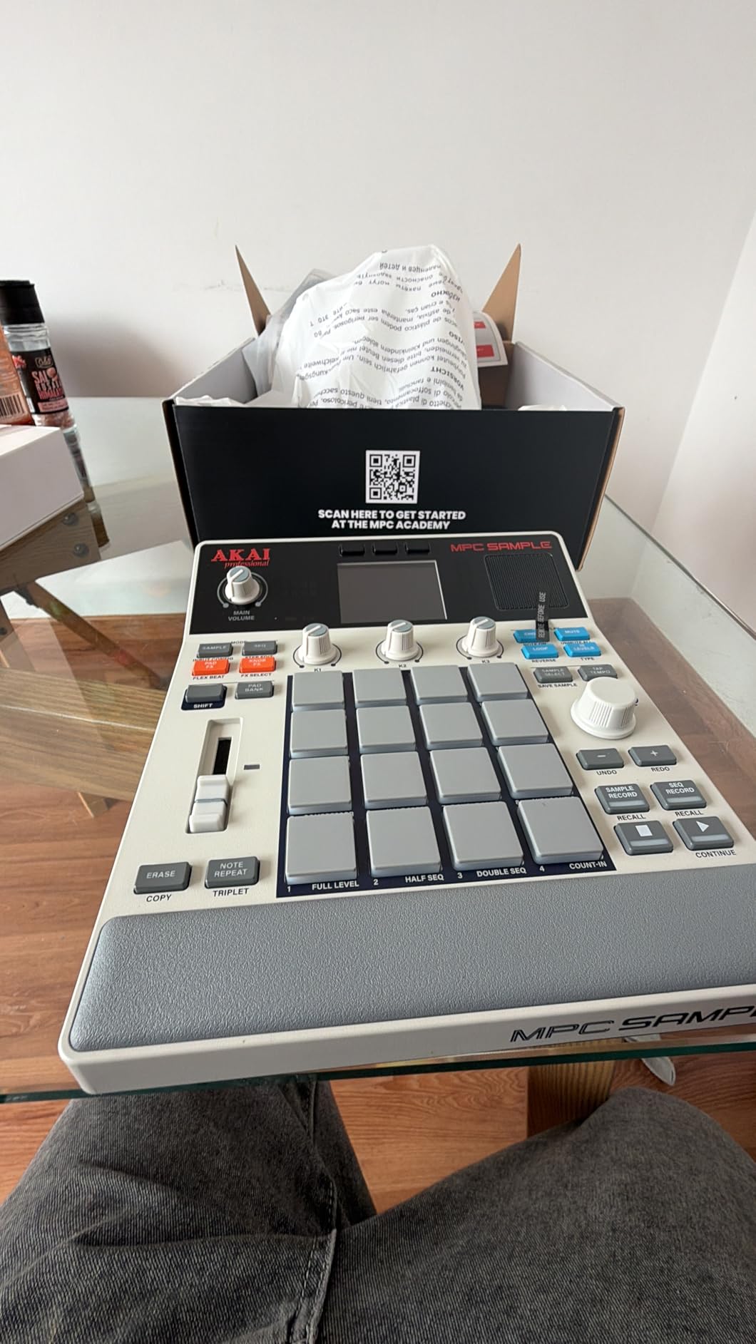 Akai Professional MPC Sample Portable Sampler customer photo 2
