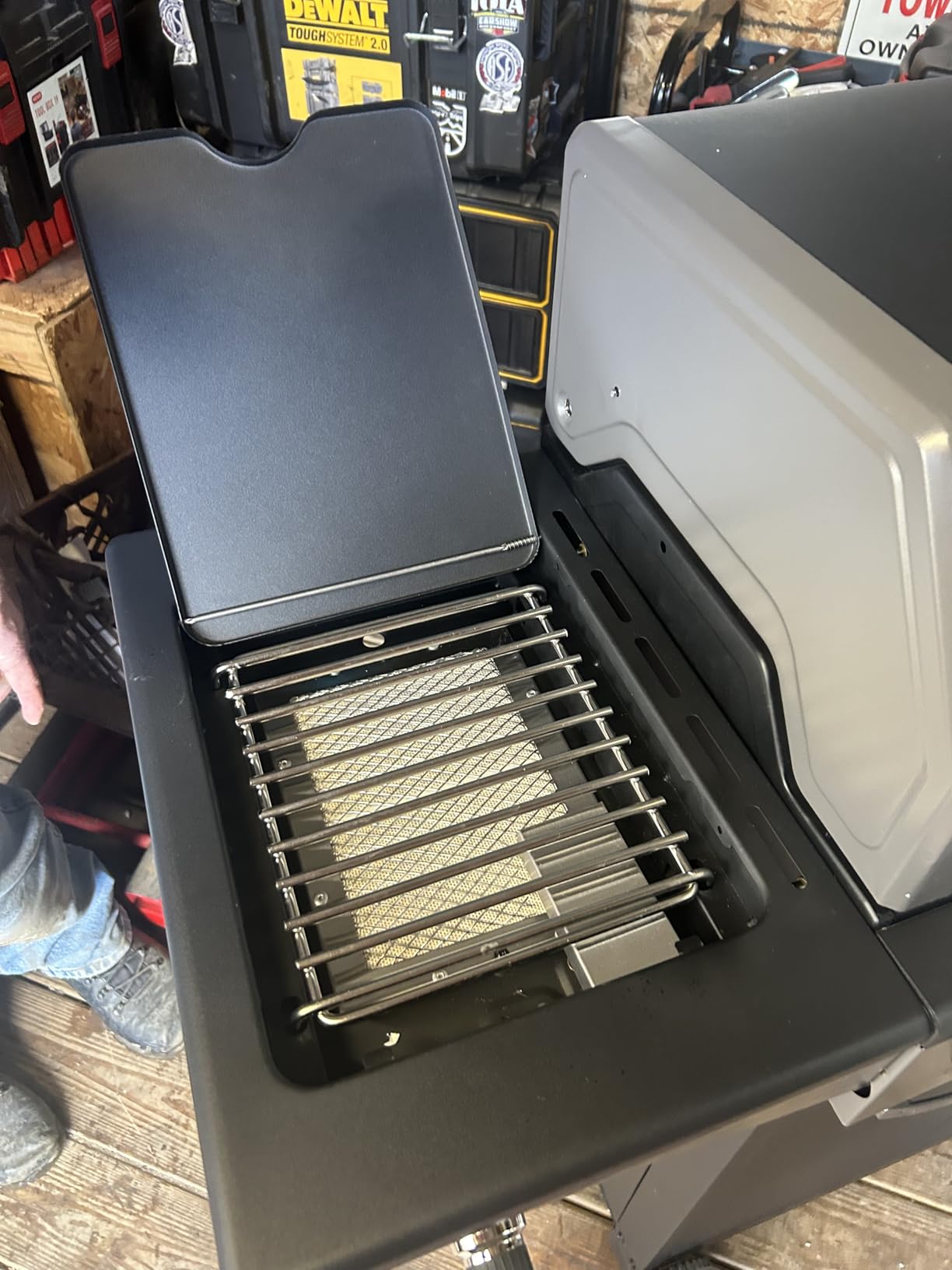 Brand-Man 4 Burner Propane Gas Grill with Infrared Side Burner customer photo 1