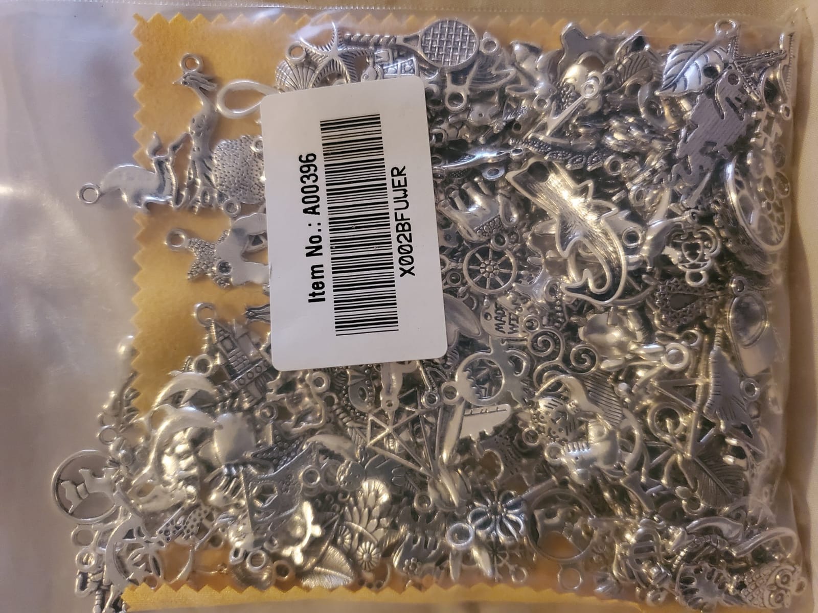 AZZORI Jewelry Making Kit for Adults, Women's Bead Set, 1660 Pcs, 28 Colors customer photo 1
