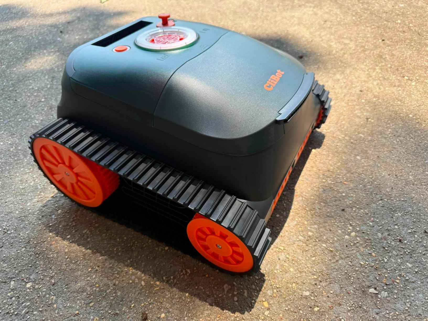 CB-5 Cordless Pool Vacuum Robot, with 210 Mins Runtime, 5550 GPH Suction, Smart Navigation, Wall Cleaning, Pool Edge Parking, Pool Cleaner for Inground and Above Ground Pools up to 3000 Sq. Ft customer photo 1