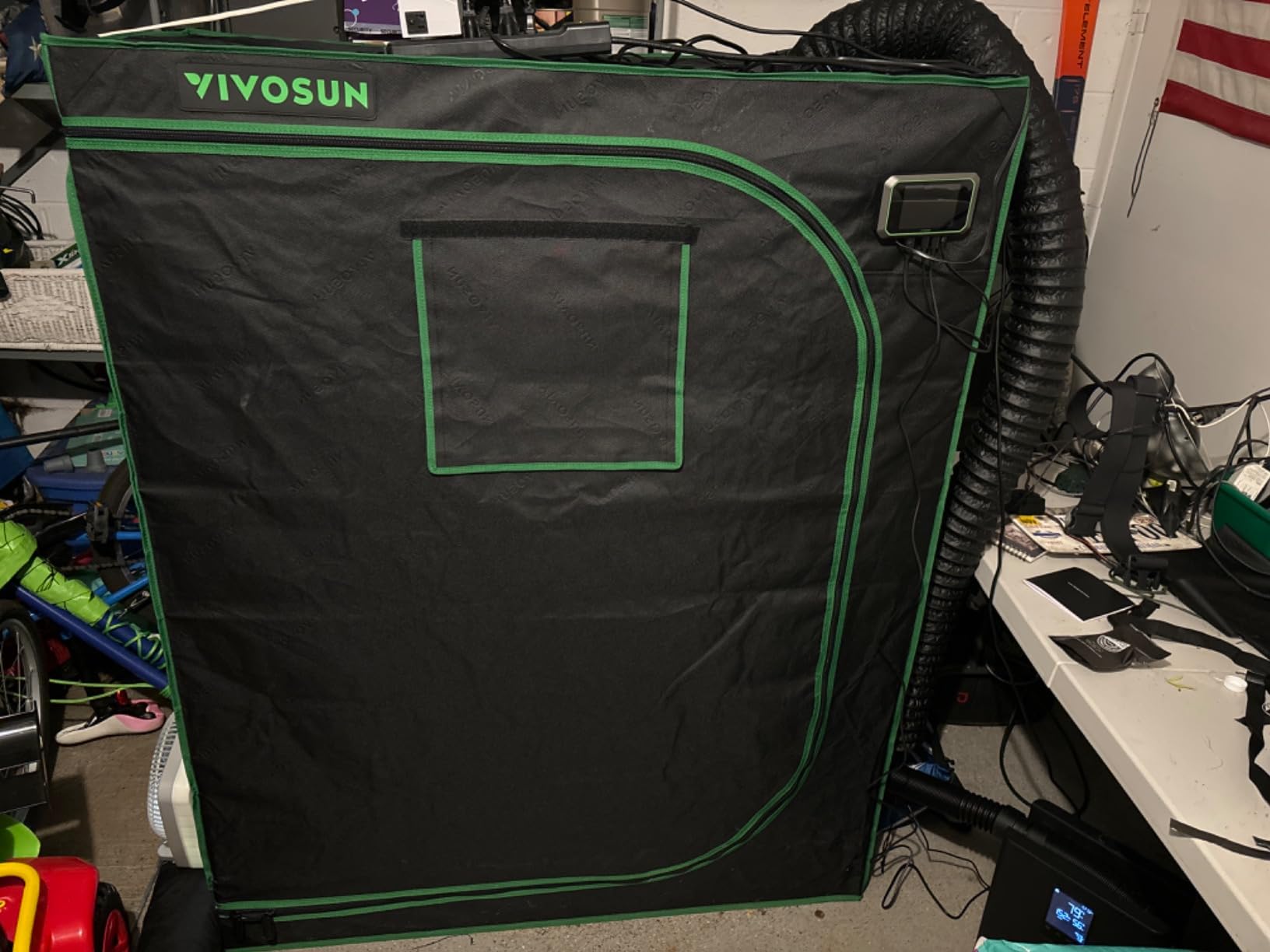VIVOSUN 4x4 Grow Tent Kit 500W LumaLight Bar E42A+ Smart Control System customer photo 1