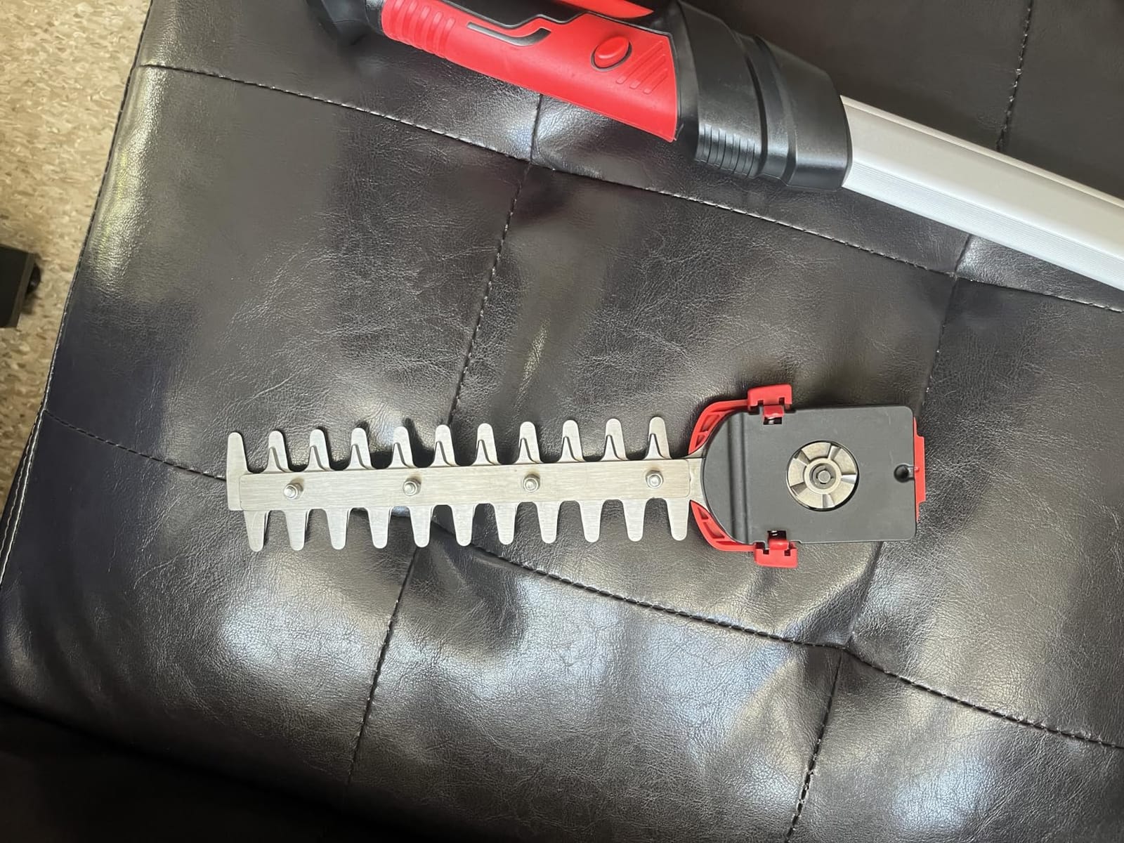 MZK 20V 2-in-1 Pole Hedge Trimmer & Grass Shear,13ft Reach, 2x4Ah Batteries customer photo 1