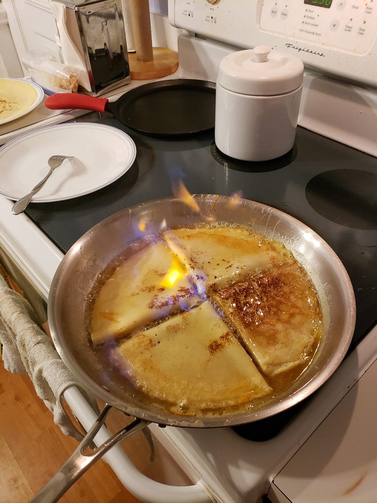Lodge Round Seasoned Cast Iron Griddle, PFAS-Free, 10.5 Inches customer photo 1