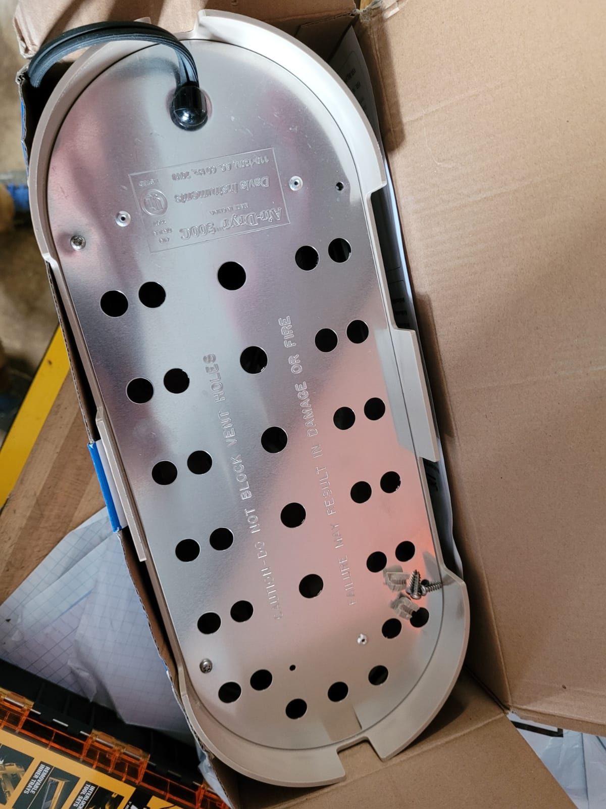 Davis Air-Dryr 500 Marine Air Dryer Dehumidifier for Boats, RVs, Small Rooms customer photo 2