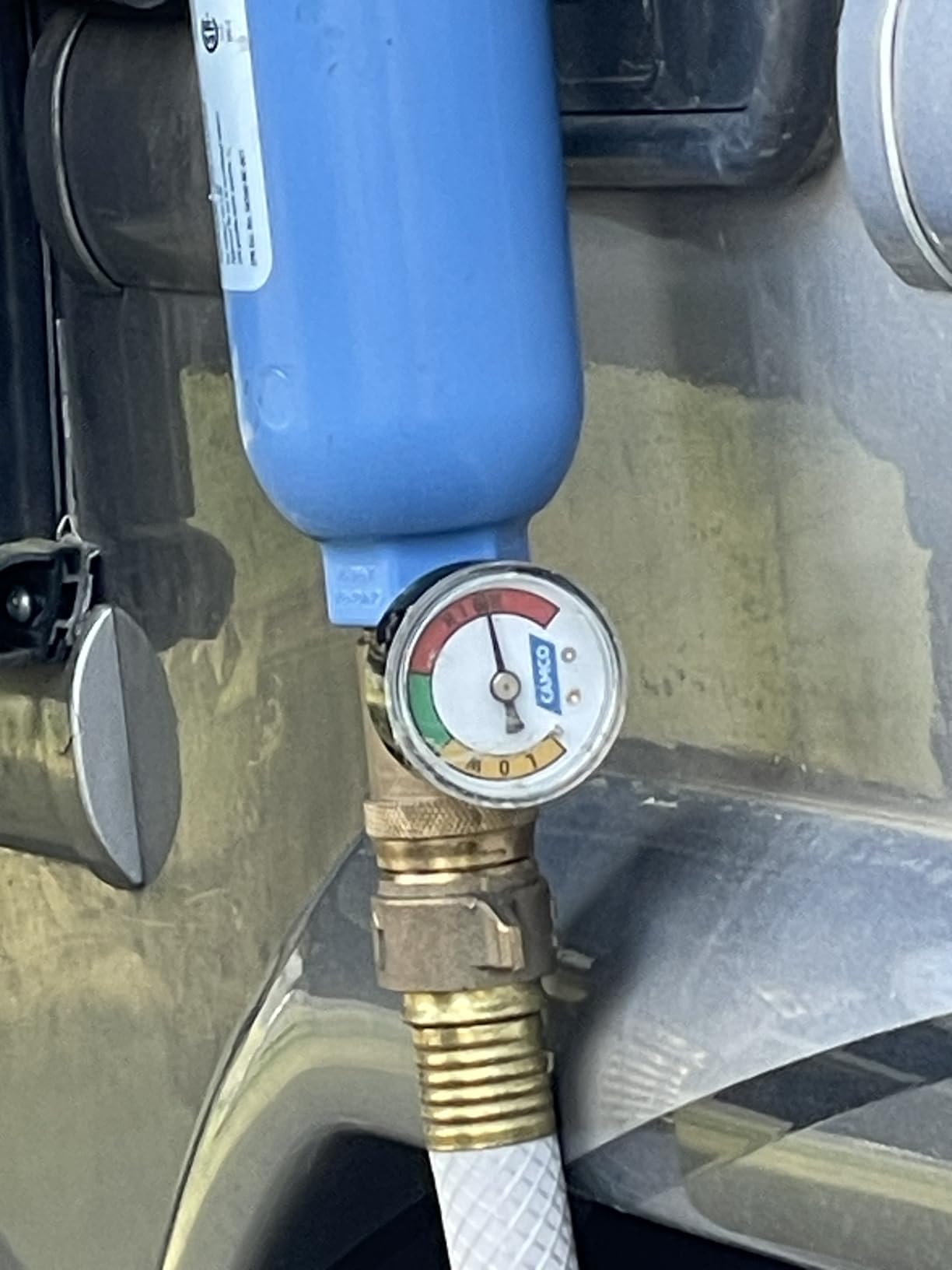 Camco Brass Water Pressure Regulator with Gauge- Helps Protect RV Plumbing and Hoses from High-Pressure City Water - Easy Read Gauge (40064) customer photo 1