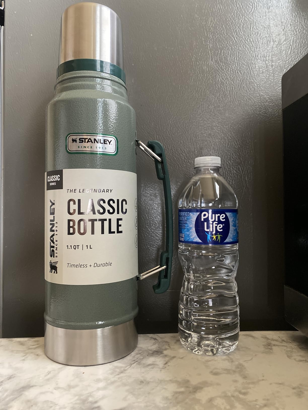 Stanley Heritage Classic Vacuum Bottle with Handle 2.0 qt | Wide Mouth with Leakproof Cup Lid | Keep Drinks Hot or Cold for Travel | Insulated Stainless Steel Thermal Bottle | Hammertone Green customer photo 2