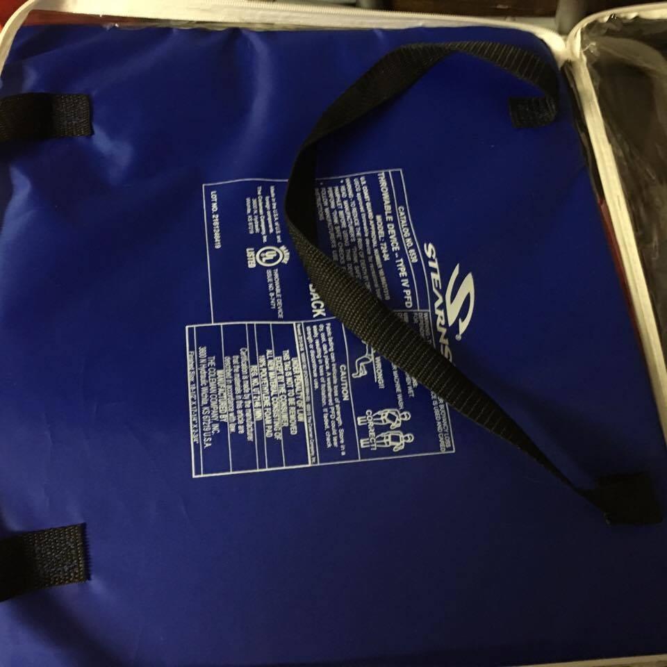 Stearns Throwable Flotation Cushion, USCG-Approved Type IV PFD Boat Cushion Life Preserver, Doubles as Comfortable Place to Sit, Great for Boats, Canoes, Kayaks, & More customer photo 1