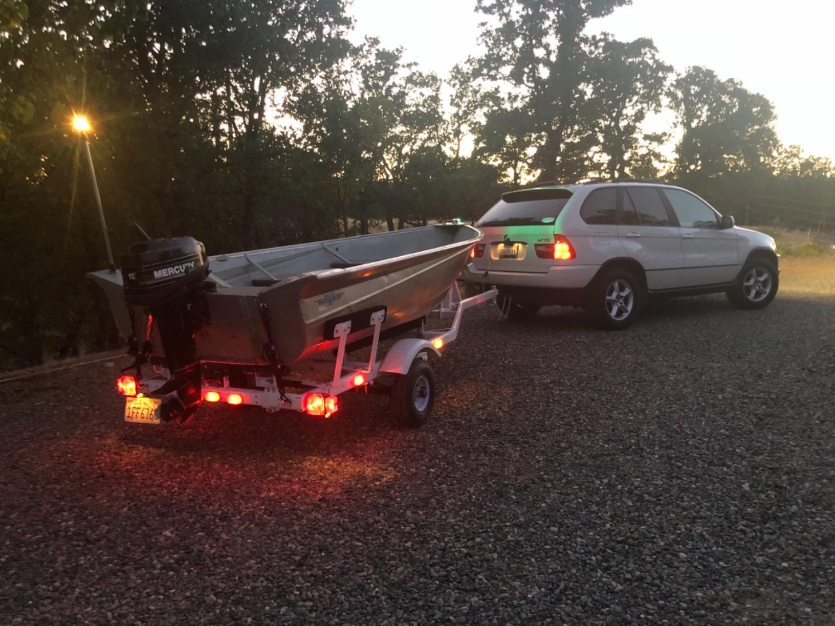 Extreme Max 3005.2199 Bunk Trailer Guide-On - 4', Pair customer photo 1