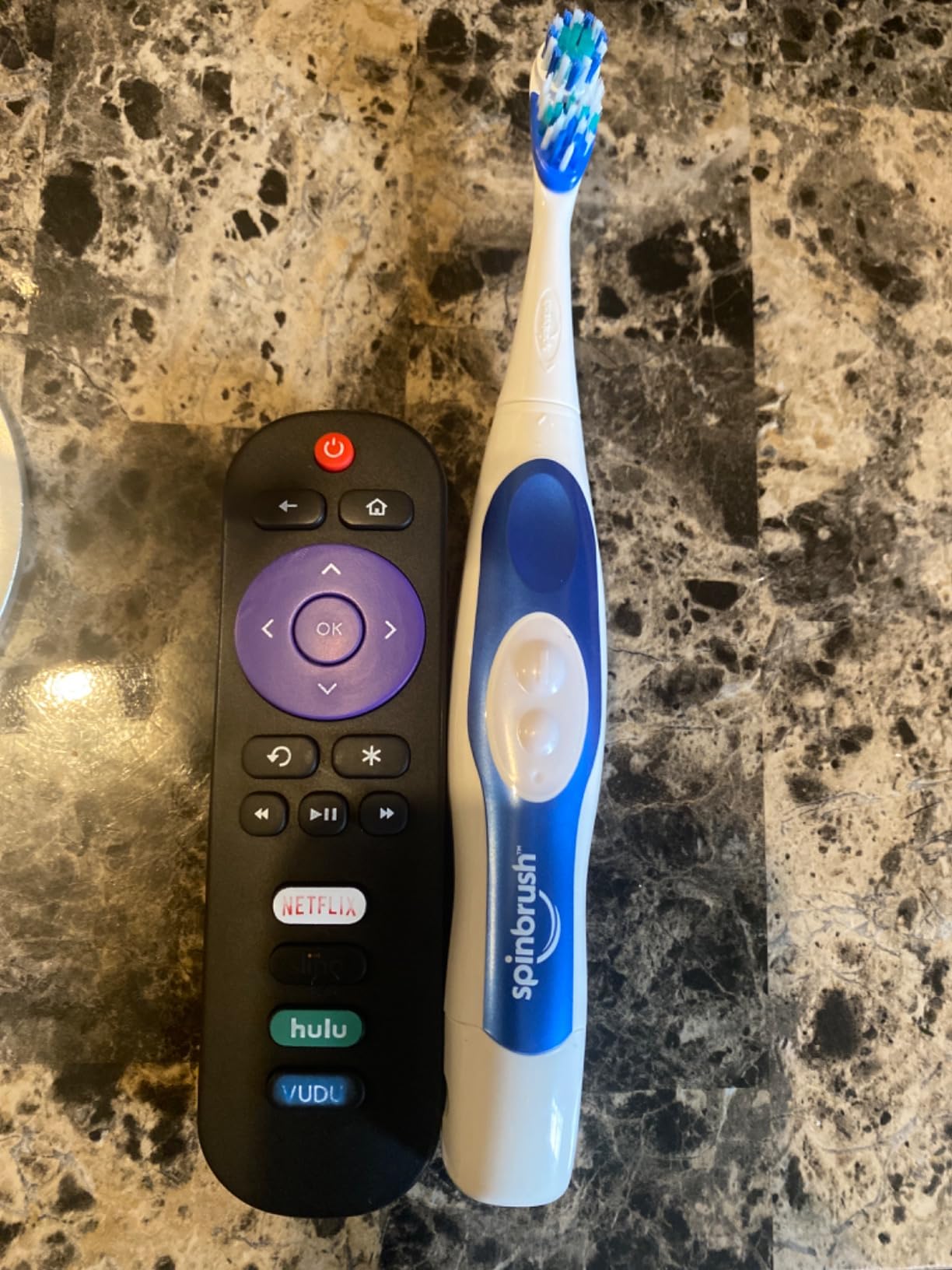 Spinbrush PRO CLEAN Battery Powered Toothbrush, Soft Bristles, 1 Count, Gold or Blue Color May Vary customer photo 2