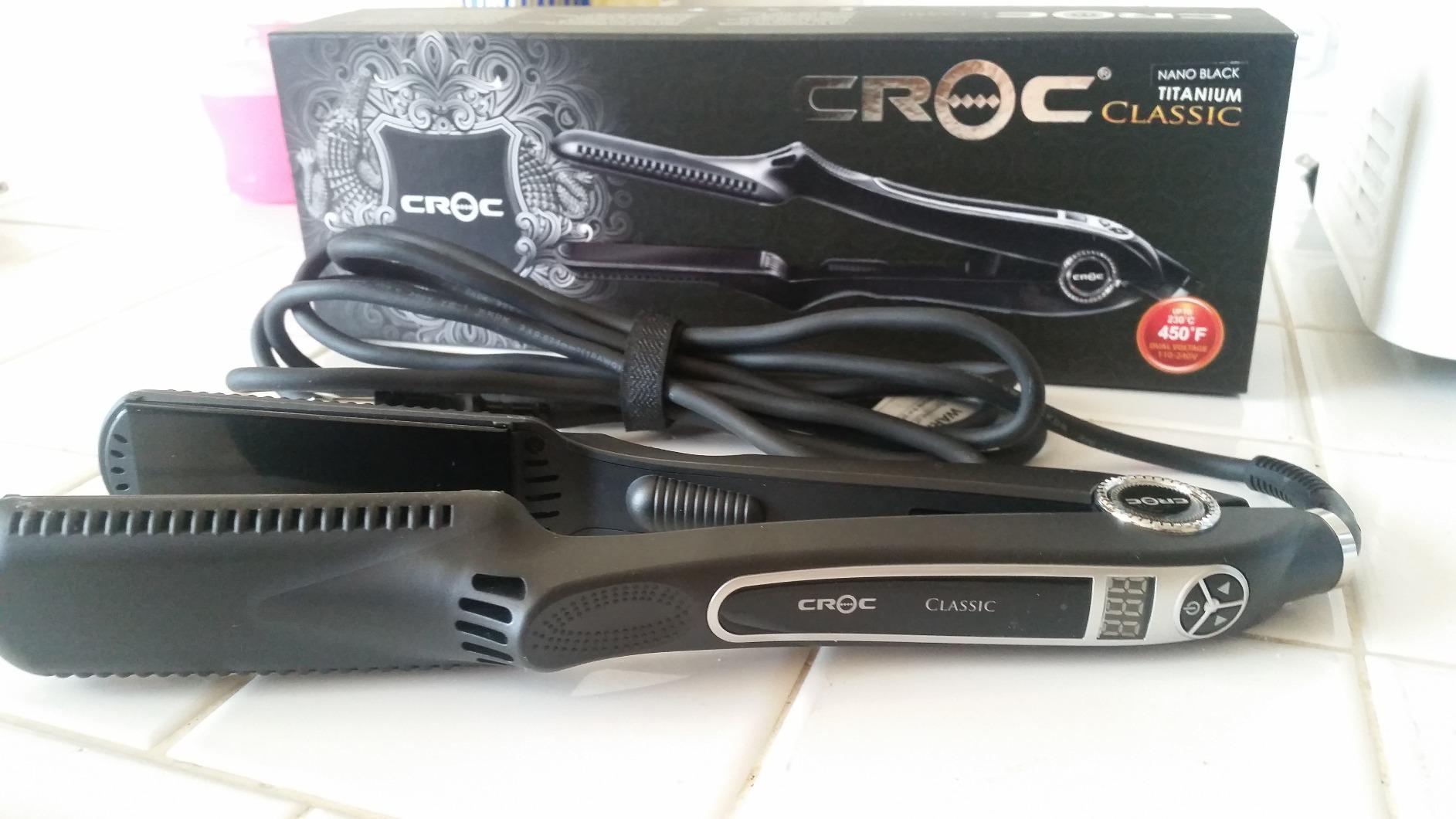 Croc Classic Silver Titanium Flat Iron Hair Straightener, 1.5 Inch customer photo 2