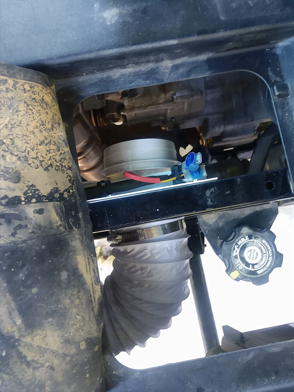 Attwood Turbo 4000 In-Line Bilge Blower 4 Inch 12V customer photo 2