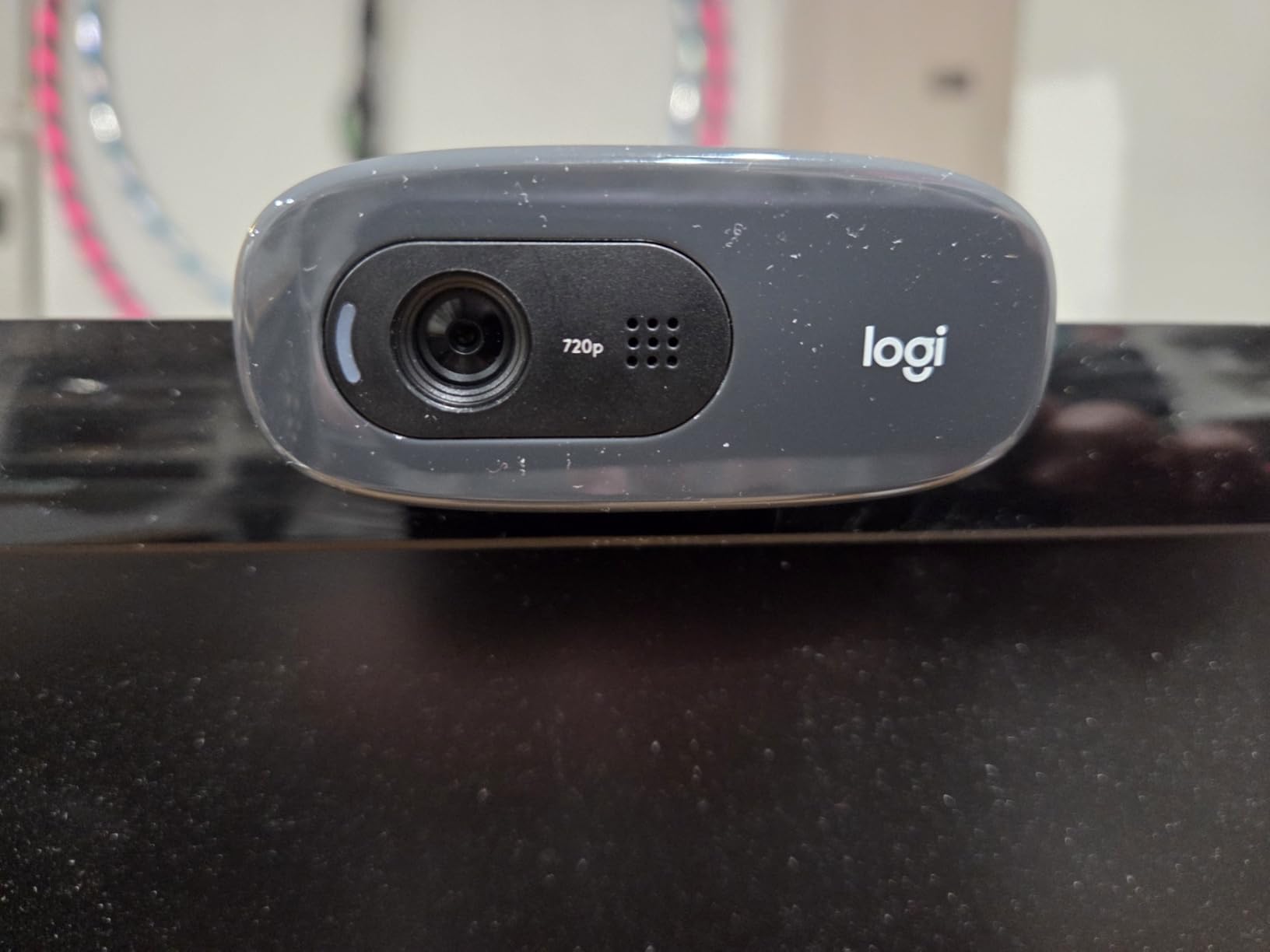 Logitech C270 720p Webcam Plug-and-Play Wide Screen Video Calling - Black customer photo 2