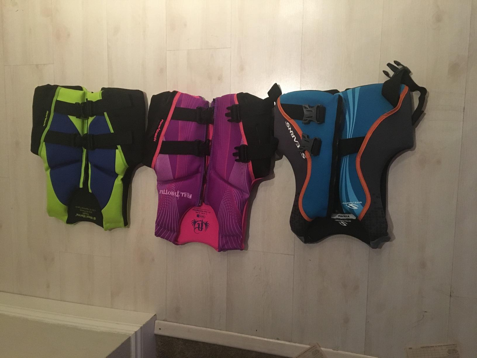 STEARNS Kids Hydroprene Life Vest, USCG Approved Type III Life Vest for Kids Weighing 50-90lbs, Great for Pool, Beach, Boat, & More customer photo 1