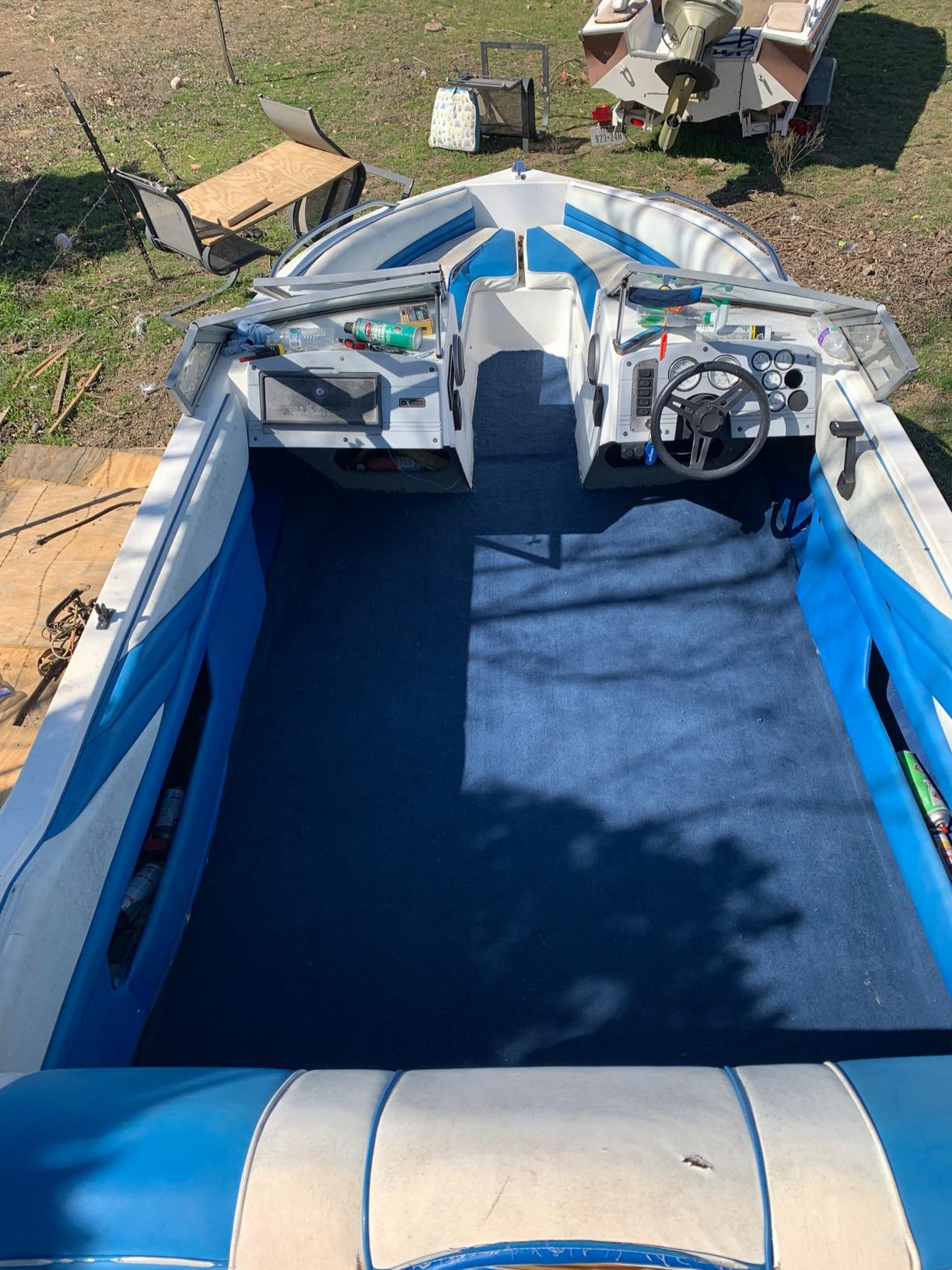 Marine Outdoor Bass/Pontoon Boat Carpet/16 oz (Marine, 6'x16') customer photo 1