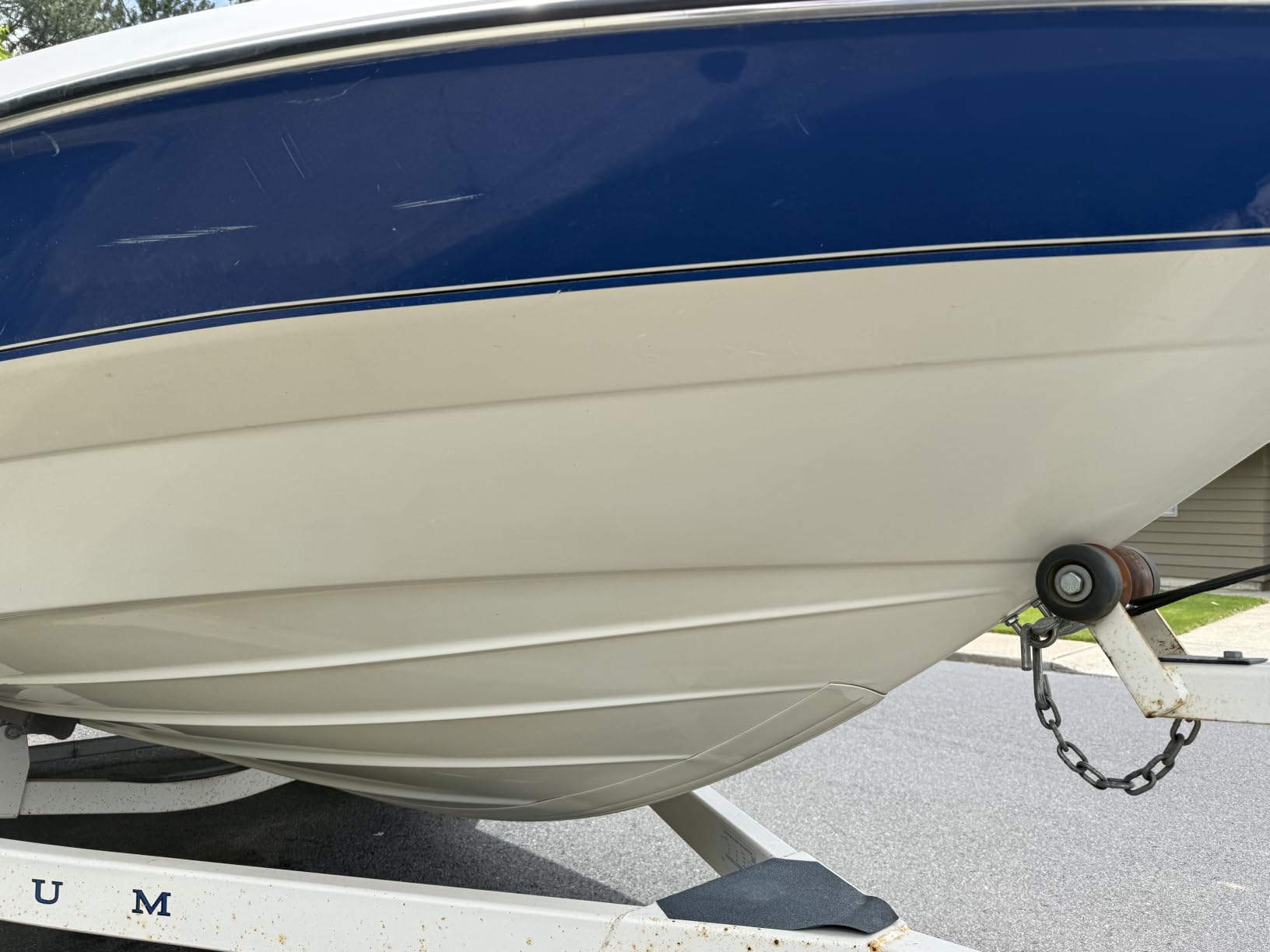 STAR BRITE Instant Hull Cleaner - 32 Oz Gel Spray - Easily Remove Stains, Scum Lines & Grime on Boat Hulls, Fiberglass, Plastic & Painted Surfaces - Easy to Use Formula (096132) customer photo 1