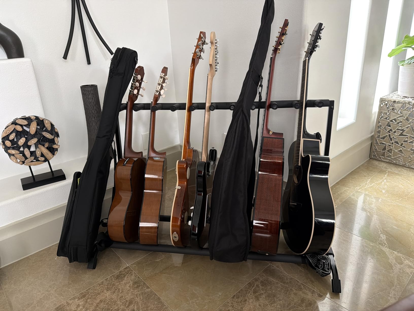 Gator Rok-It Multi Guitar Stand Rack with Folding Design, Holds up to 5 Electric or Acoustic Guitars (RI-GTR-RACK5) customer photo 1