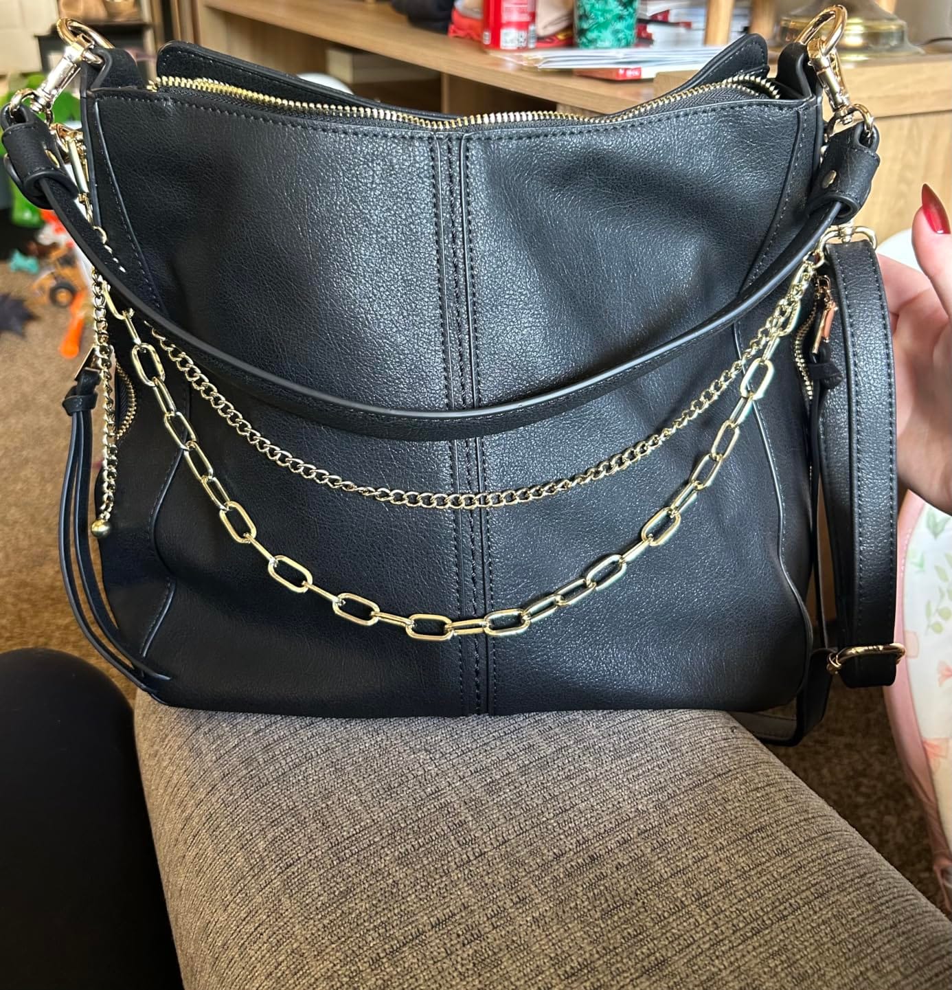 Realer Hobo Crossbody customer photo 2