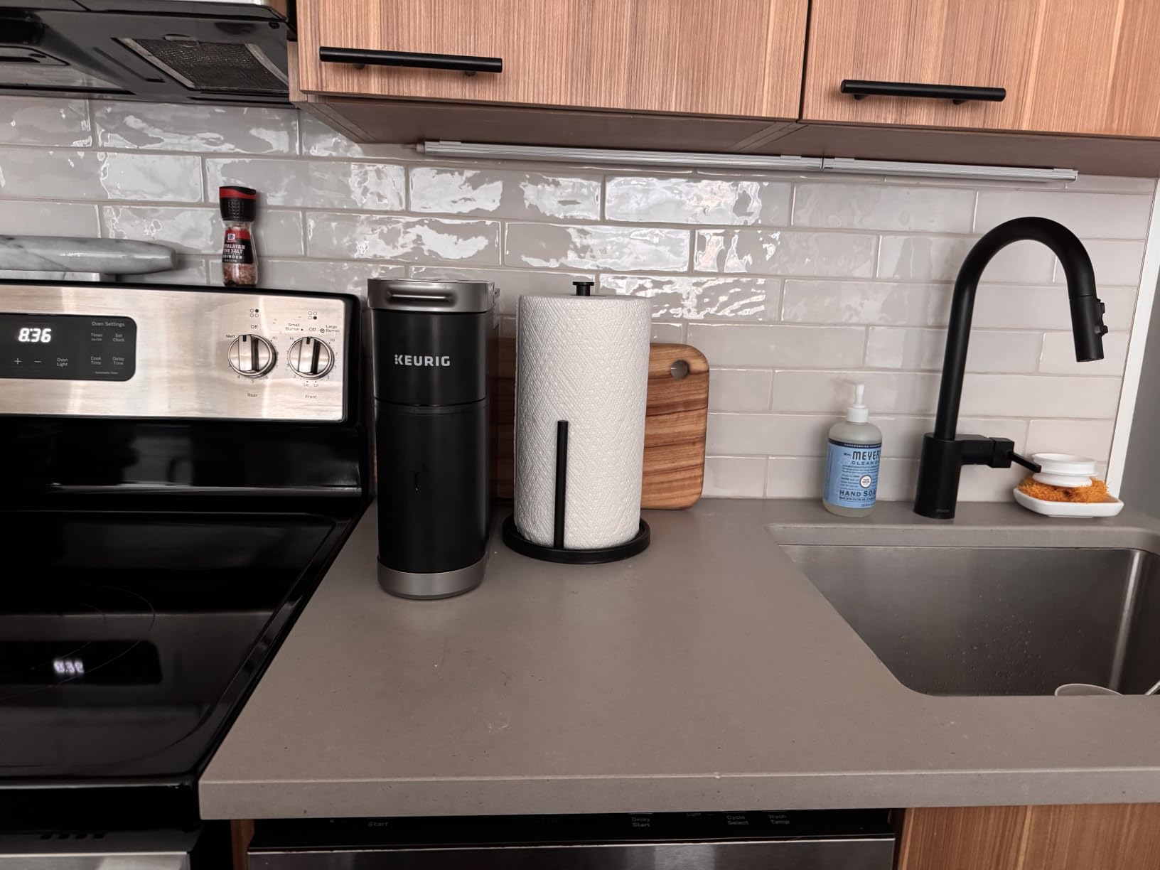 Keurig K-Mini Plus Single Serve K-Cup Pod Coffee Maker, with 6 to 12oz Brew Size, Stores up to 9 K-Cup Pods, Travel Mug Friendly, Matte Black customer photo 2