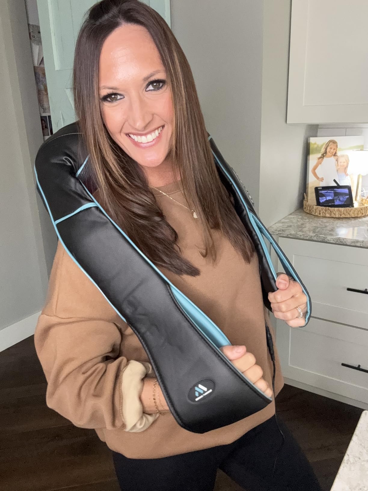 MagicMakers Shiatsu Neck Massager with Heat for Pain Relief Deep Tissue customer photo 2