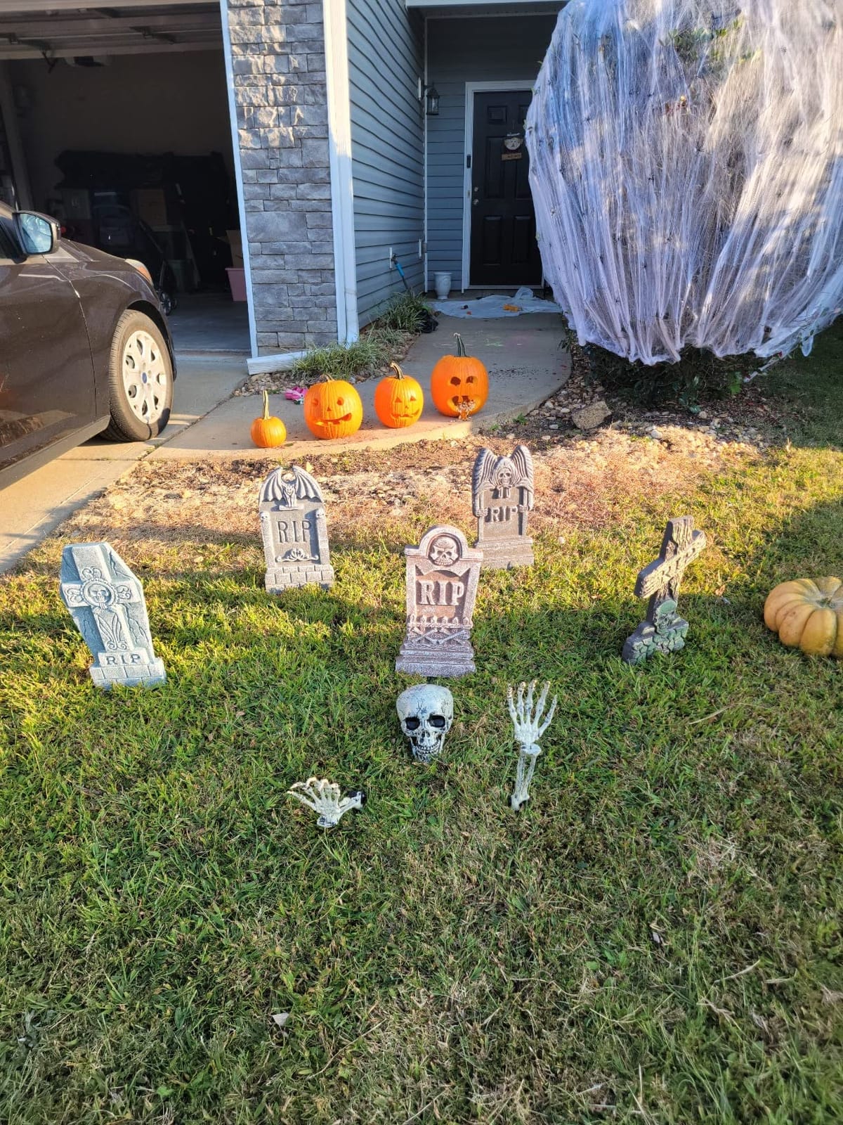 JOYIN 17” Halloween Foam RIP Graveyard Tombstones (5 Pack), Halloween Tombstones Outdoor Decorations for Graves Decorations with 12 Metal Stakes for Cemetery Yard Lawn Party Decor customer photo 1
