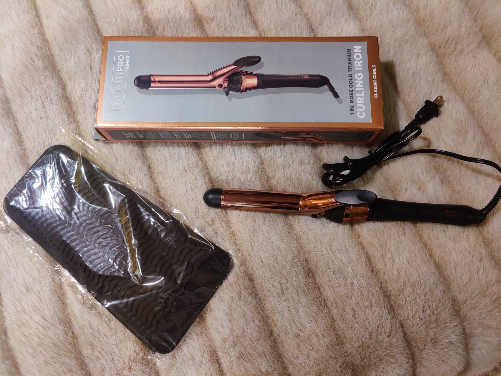 INFINITIPRO BY CONAIR Rose Gold Titanium 1 1/2-Inch Curling Iron, 1 ½ inch barrel produces soft waves – for use on medium and long hair customer photo 2