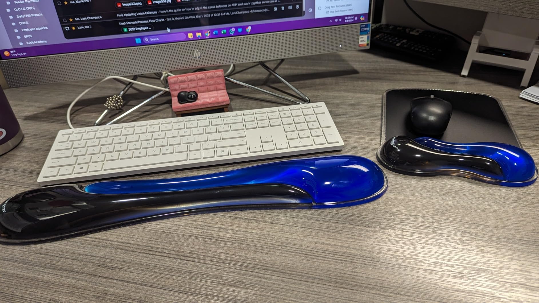 Kensington Duo Gel Mouse & Keyboard Wrist Rest Bundle Set, Ergonomic Keyboard and Mouse Pad With Wrist Support, Keyboard Wrist Rest, Computer Keyboard Pad, Cooling Gel, Non-Skid Backing, Blue K52920WW customer photo 1