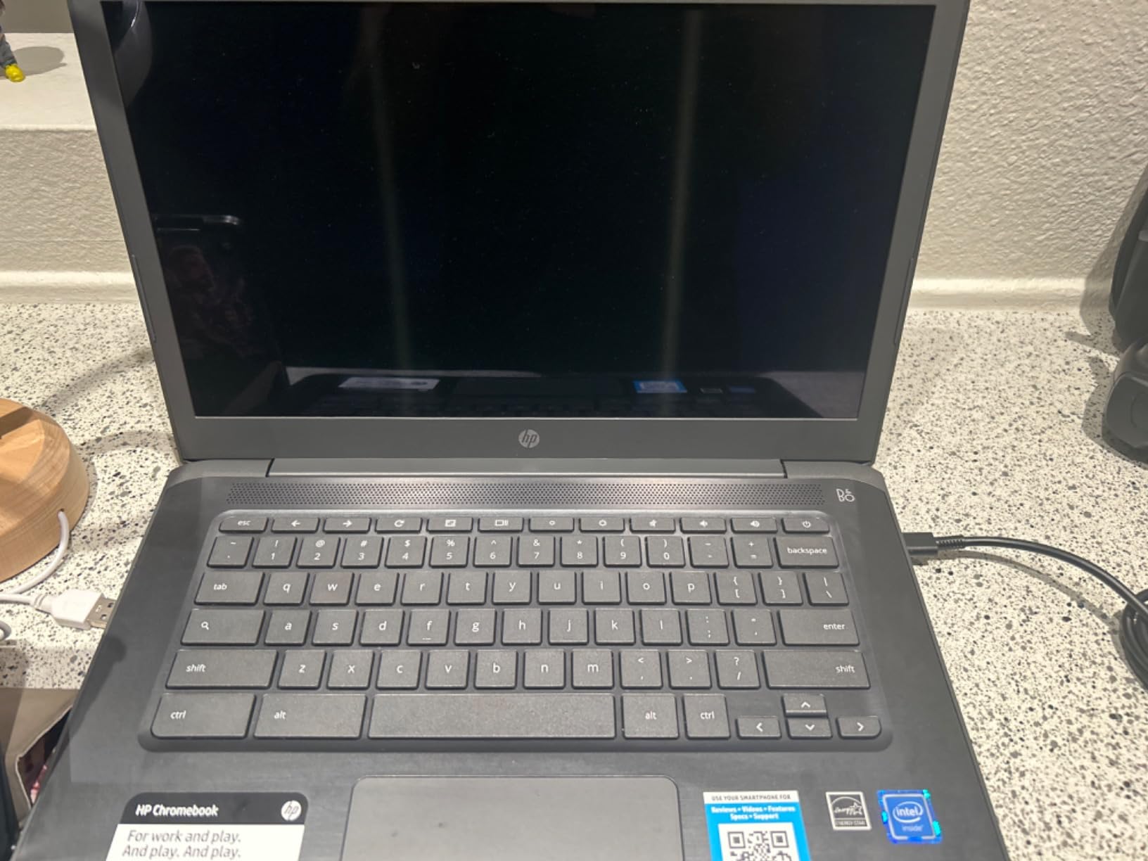 HP 14-inch Touchscreen customer photo 2