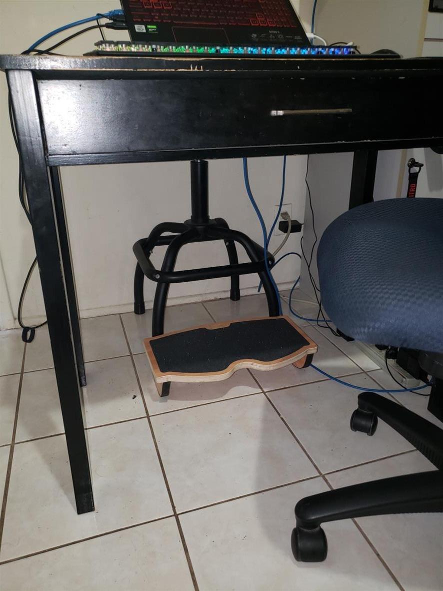 StrongTek Under Desk Footrest, Wooden Rocking Foot Rest, 350lbs, Non-Slip customer photo 2
