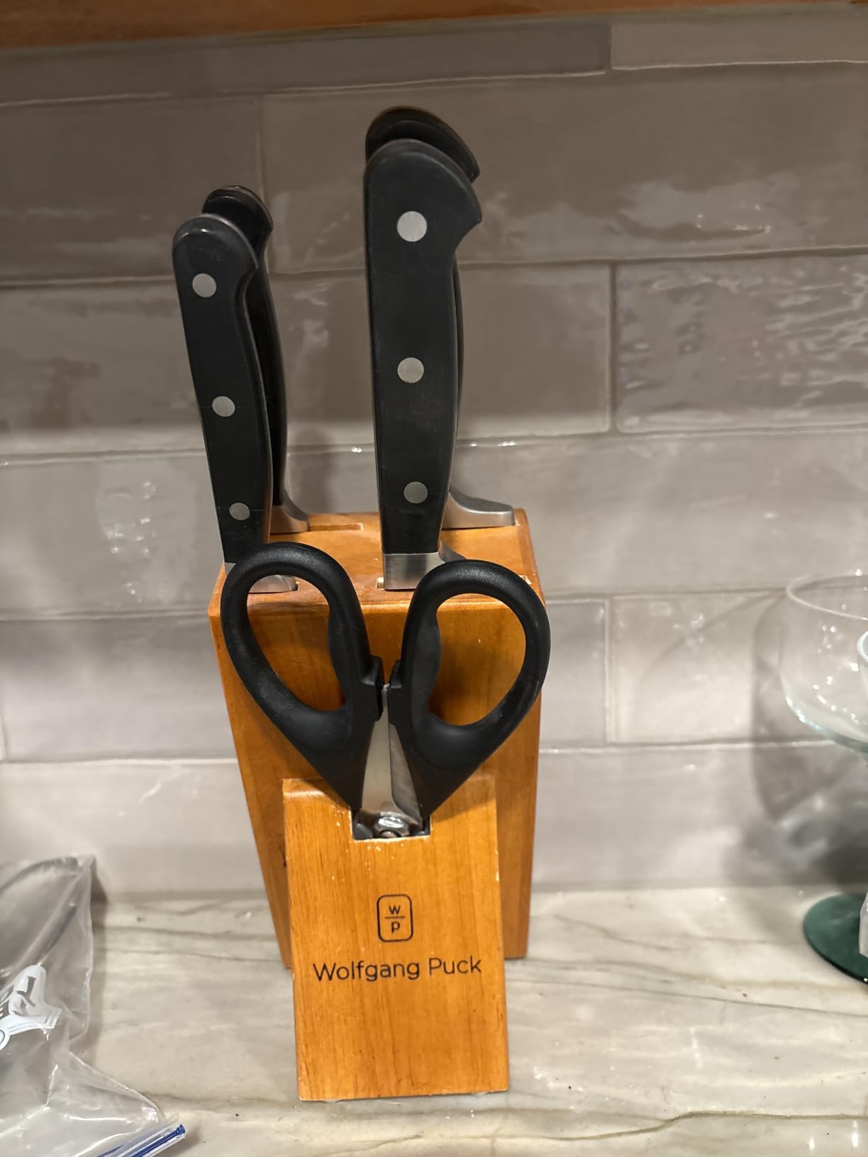 KitchenAid All Purpose Kitchen Shears with Protective Sheath Durable Stainless Steel Scissors, Dishwasher Safe, Soft Grip Comfort Handle, 8.72 Inch, Black customer photo 2