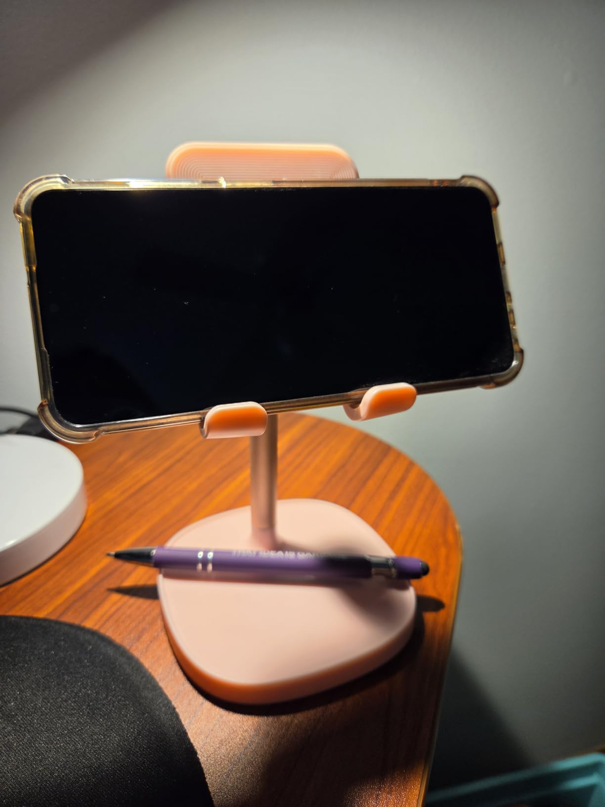LISEN Phone Stand customer photo 1