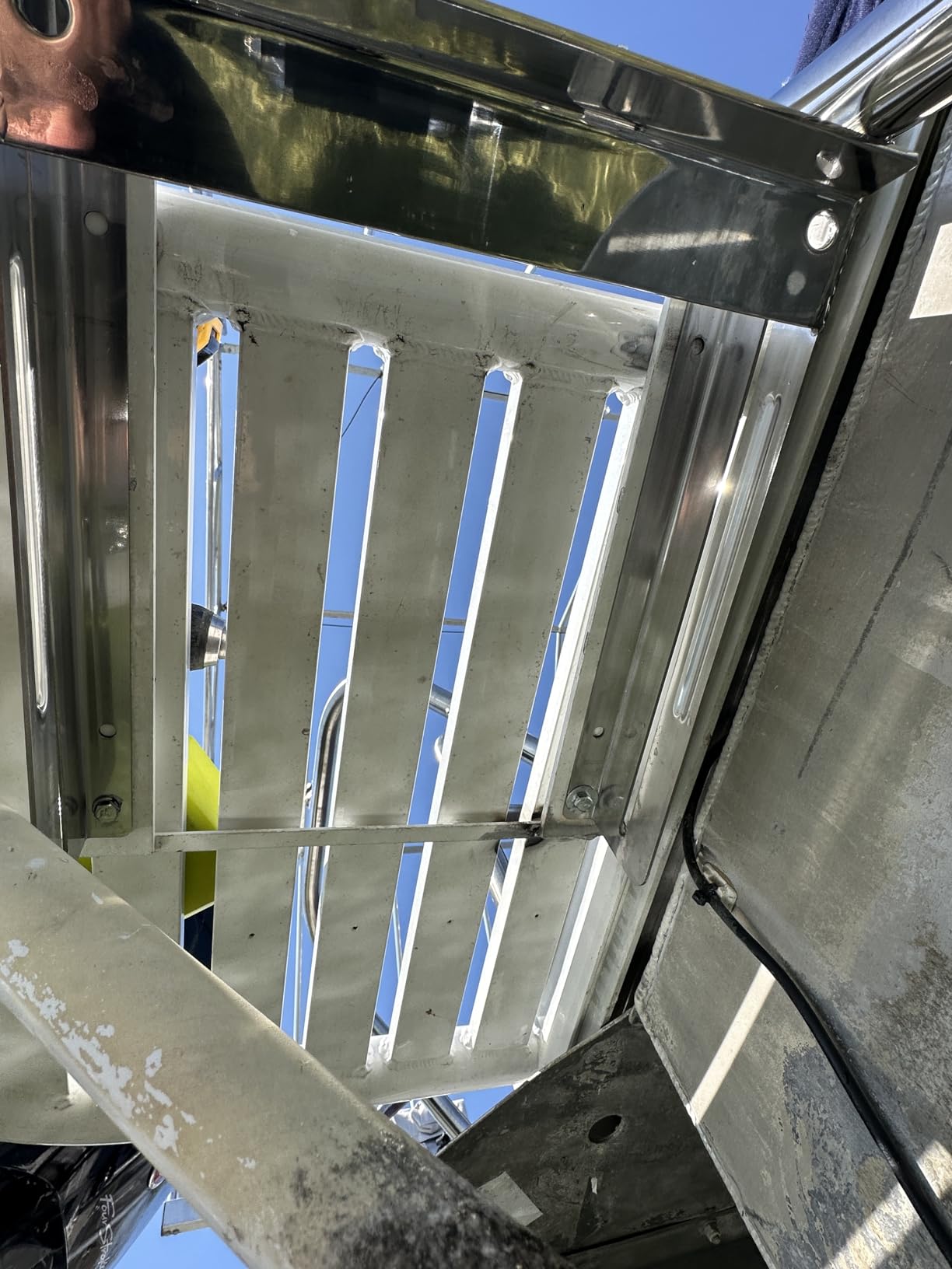4 Step Boat Ladder Under Platform Slide Mount Boat Boarding Ladder, Telescoping Ladder with a Carry Handle and Mounting Screws, Press-Type Spring Latch (4 Steps) customer photo 2