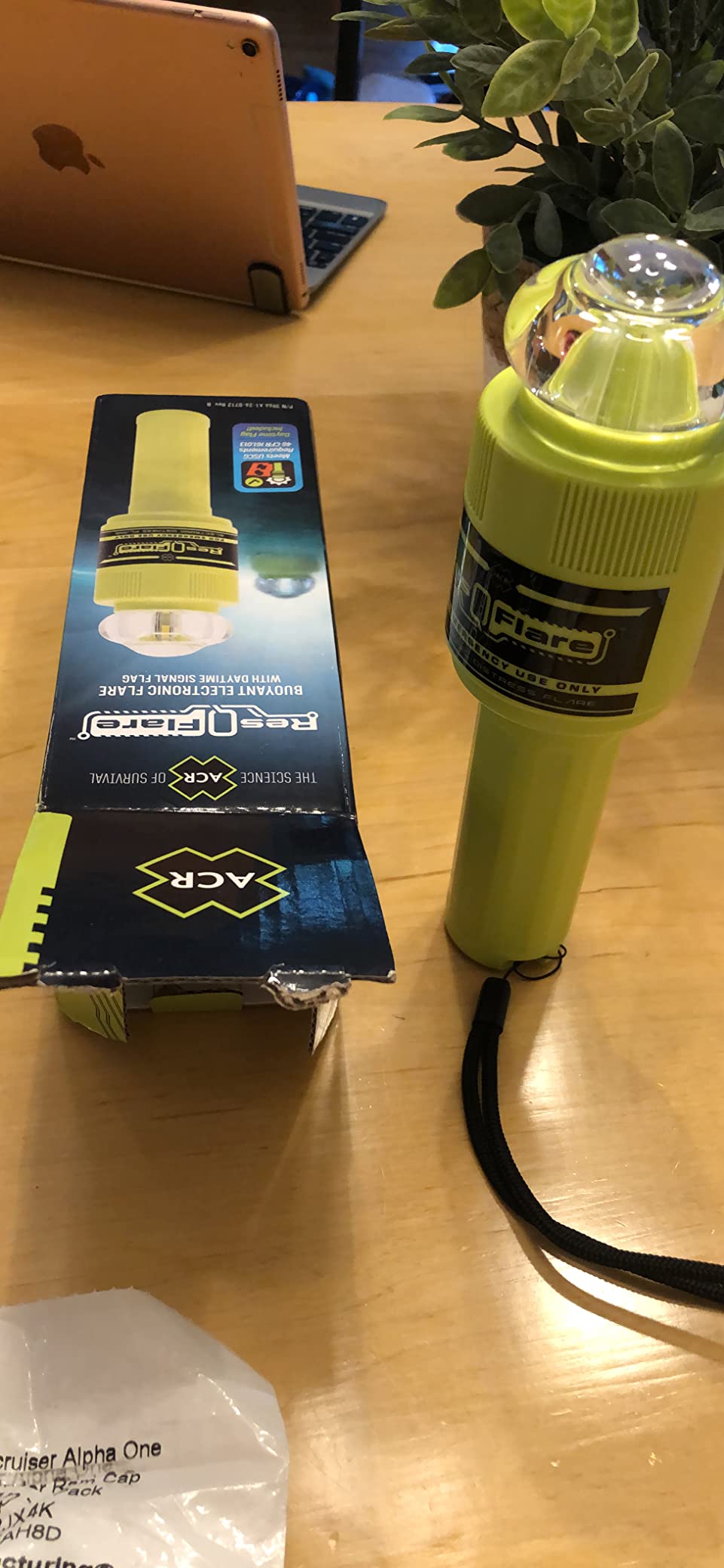 ACR ResQFlare Electronic Distress E-Flare and Flag, USCG Approved Replacement for Pyrotechnic Flares - ACR 3966 customer photo 2