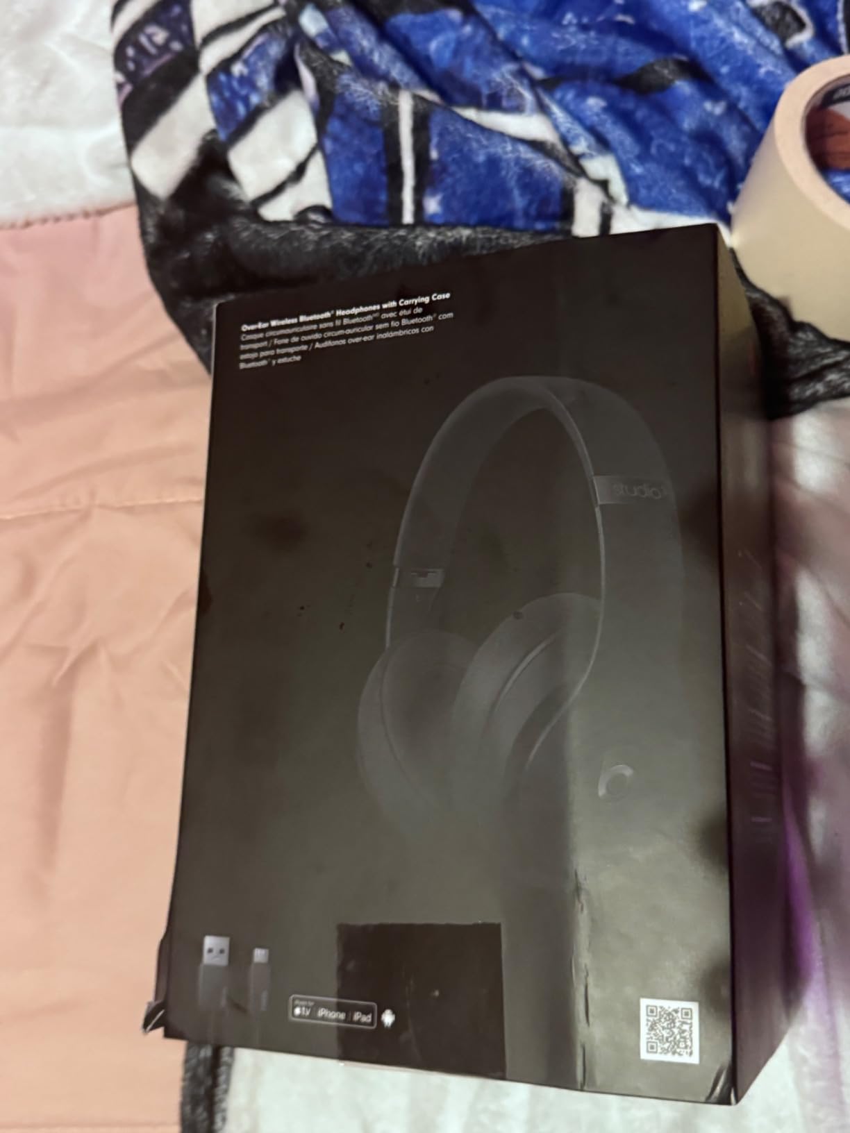 Beats Studio3 Wireless Noise Cancelling Over-Ear Headphones - Matte Black (Renewed) customer photo 2