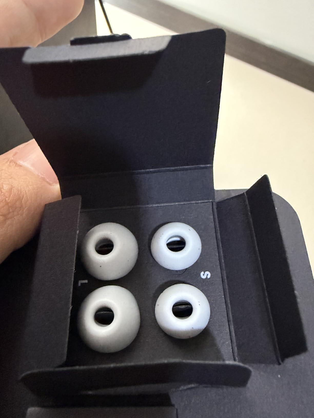 Beats Studio Buds - True Wireless Noise Cancelling Earbuds - Compatible with Apple & Android, Built-in Microphone, IPX4 Rating, Sweat Resistant Earphones, Class 1 Bluetooth Headphones - Black customer photo 2