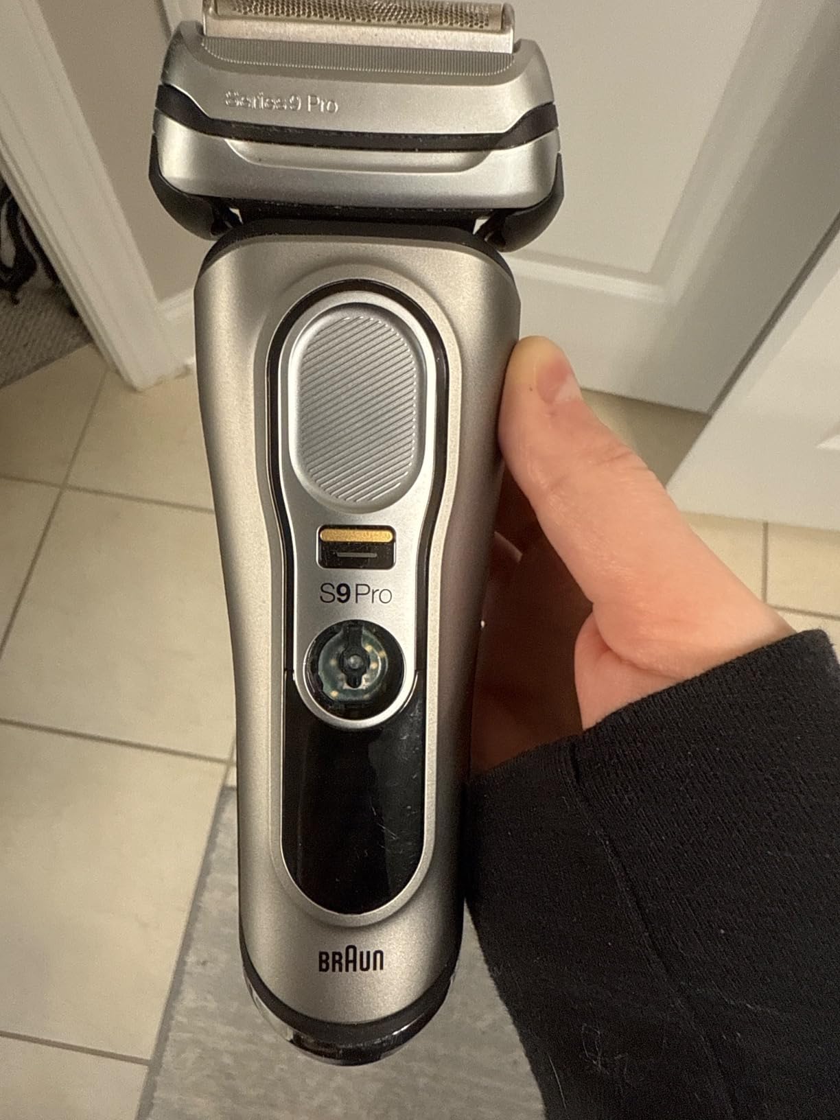 Braun Electric Razor for Men, Series 9 Pro 9465cc Wet & Dry Electric Foil Shaver with ProLift Beard Trimmer, Cleaning & Charging SmartCare Center, Head Shavers for Bald Men, Noble Metal customer photo 2