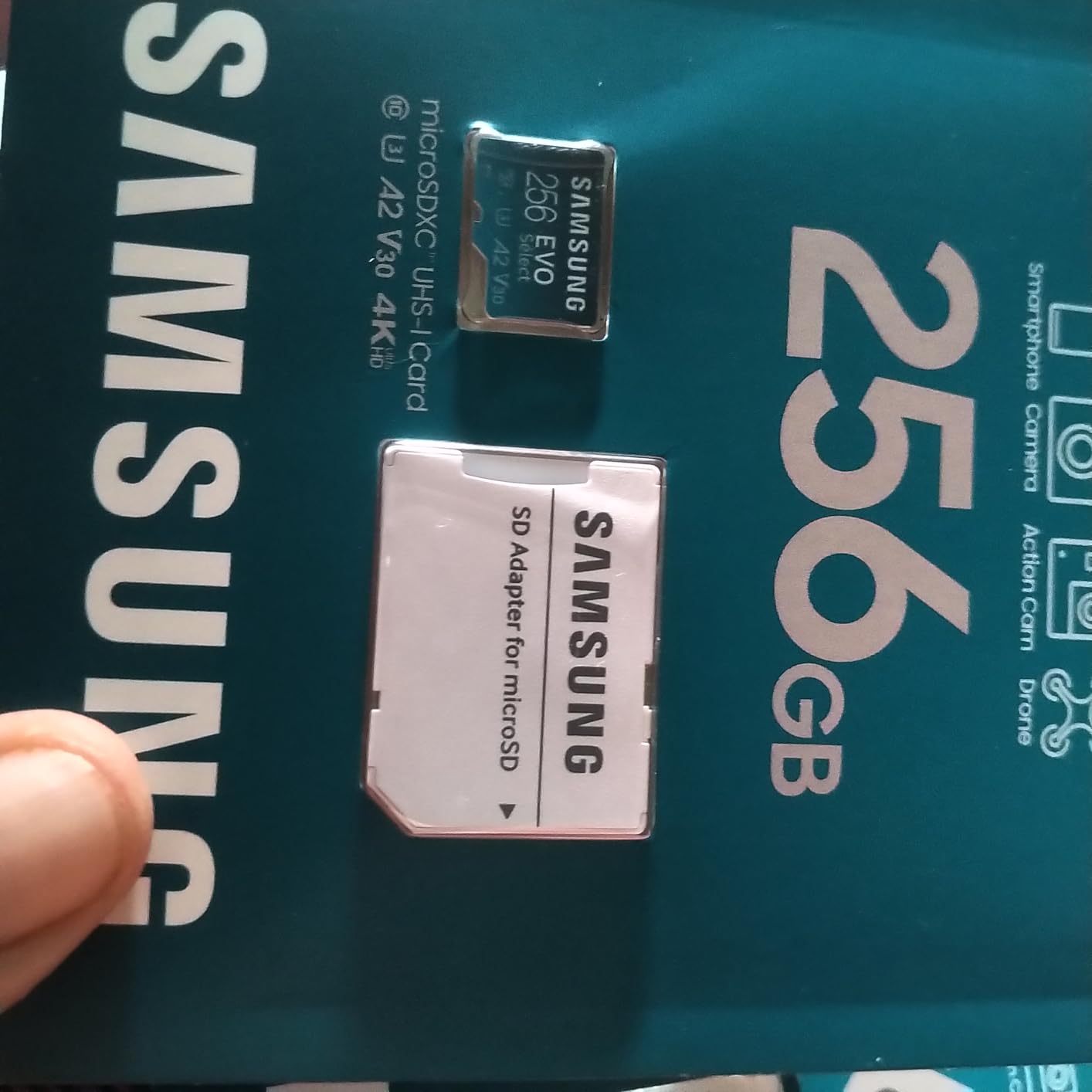 SAMSUNG EVO Select Micro SD-Memory-Card + Adapter, 256GB microSDXC 130MB/s Full HD & 4K UHD, UHS-I, U3, A2, V30, Expanded Storage for Android Smartphones, Tablets, Nintendo-Switch (MB-ME256KA/AM) customer photo 1