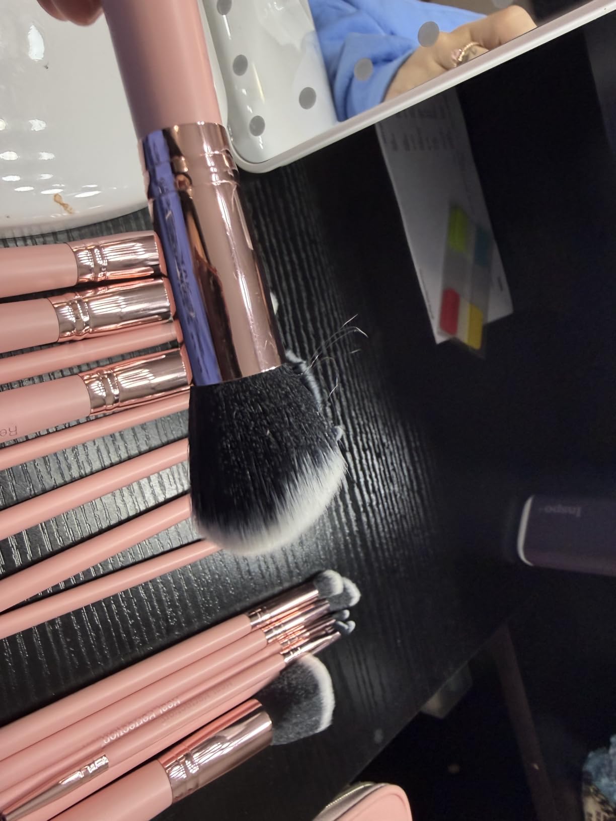 Real Perfection Makeup Brush Set 16 Pcs with 1 Eyebrow Razor Premium Synthetic Foundation Powder Concealers Eyeshadow Blush Makeup Brushes Make up Brushes Kit (Pink) customer photo 2